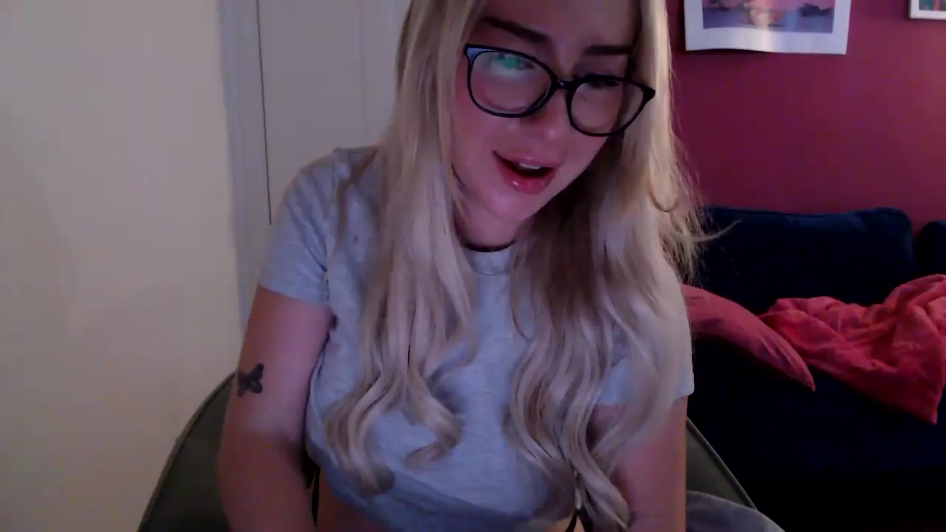 Gallery image thumbnail from PetiteAvax's myfreecams stream on, 09/25/2024, 19:13 image 8 of 20