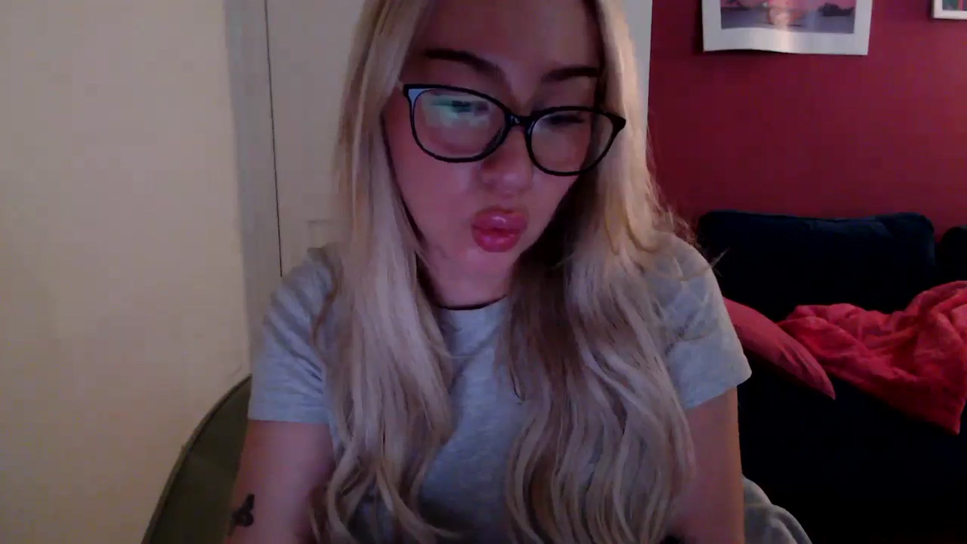 Gallery image thumbnail from PetiteAvax's myfreecams stream on, 09/25/2024, 19:13 image 3 of 20