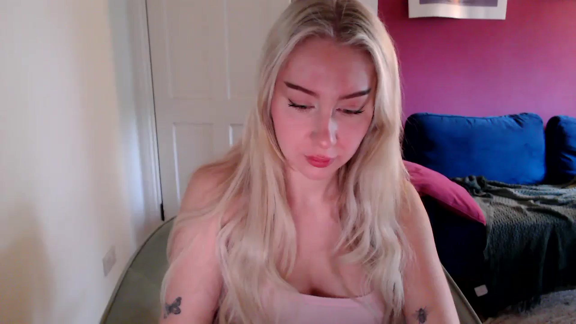 Gallery image thumbnail from PetiteAvax's myfreecams stream on, 09/26/2024, 09:26 image 10 of 20