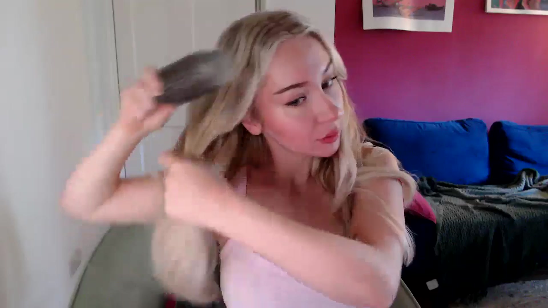 Gallery image thumbnail from PetiteAvax's myfreecams stream on, 09/26/2024, 09:26 image 13 of 20