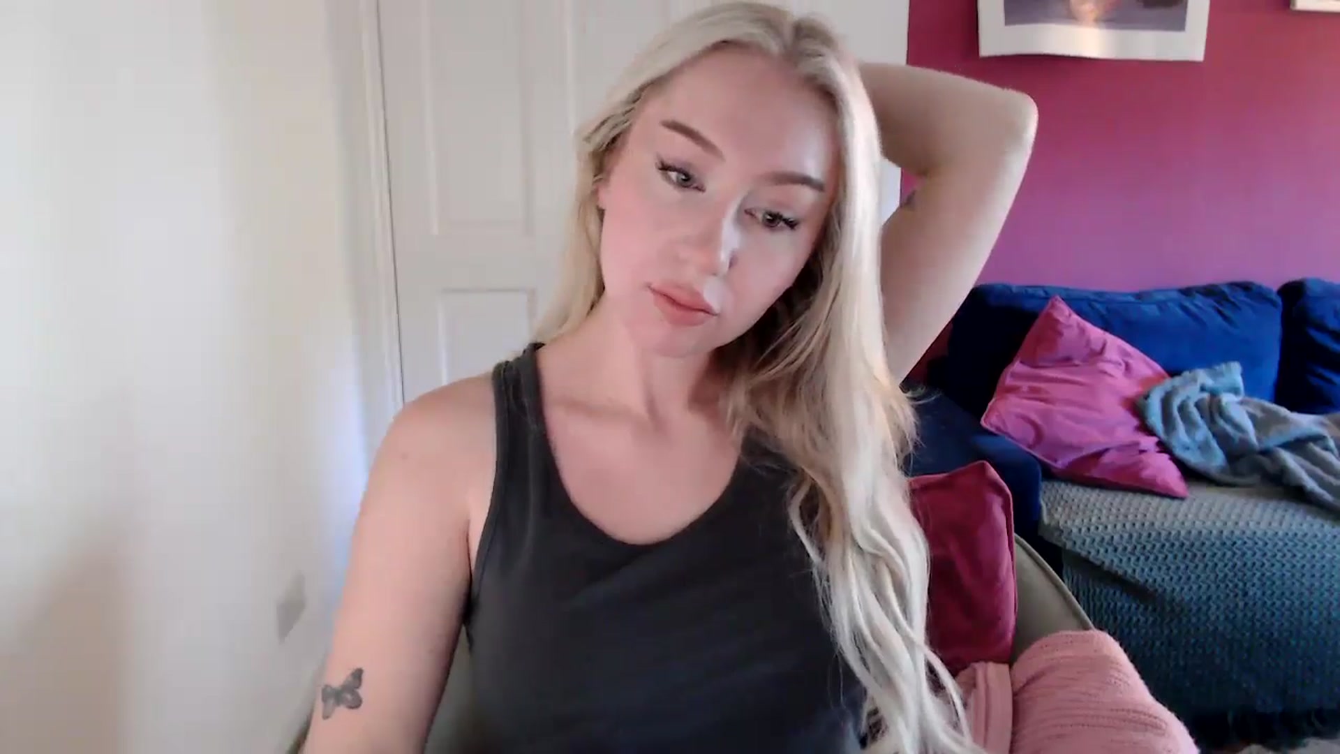 Gallery image thumbnail from PetiteAvax's myfreecams stream on, 09/28/2024, 09:26 image 10 of 20