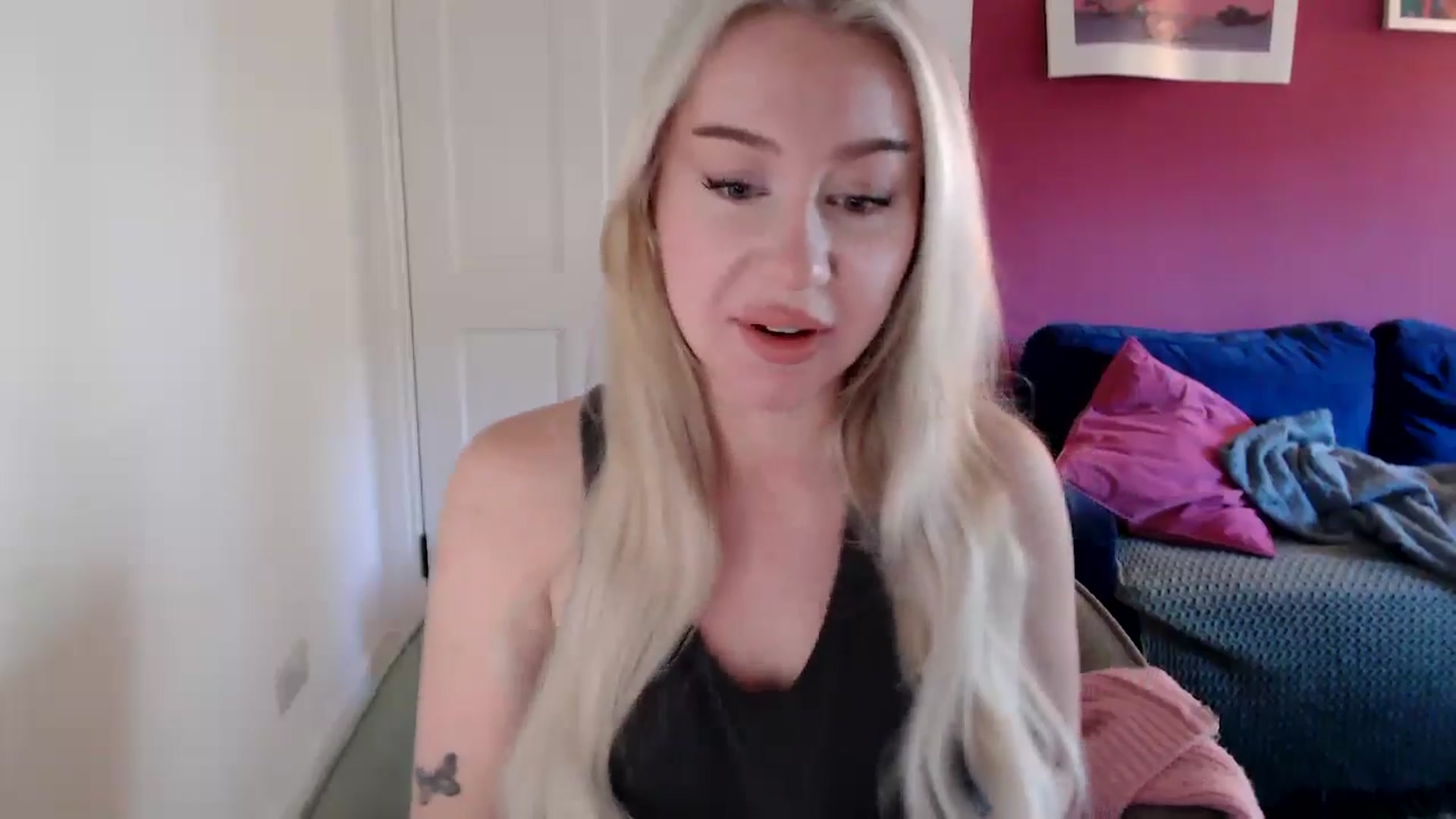 Gallery image thumbnail from PetiteAvax's myfreecams stream on, 09/28/2024, 09:26 image 7 of 20