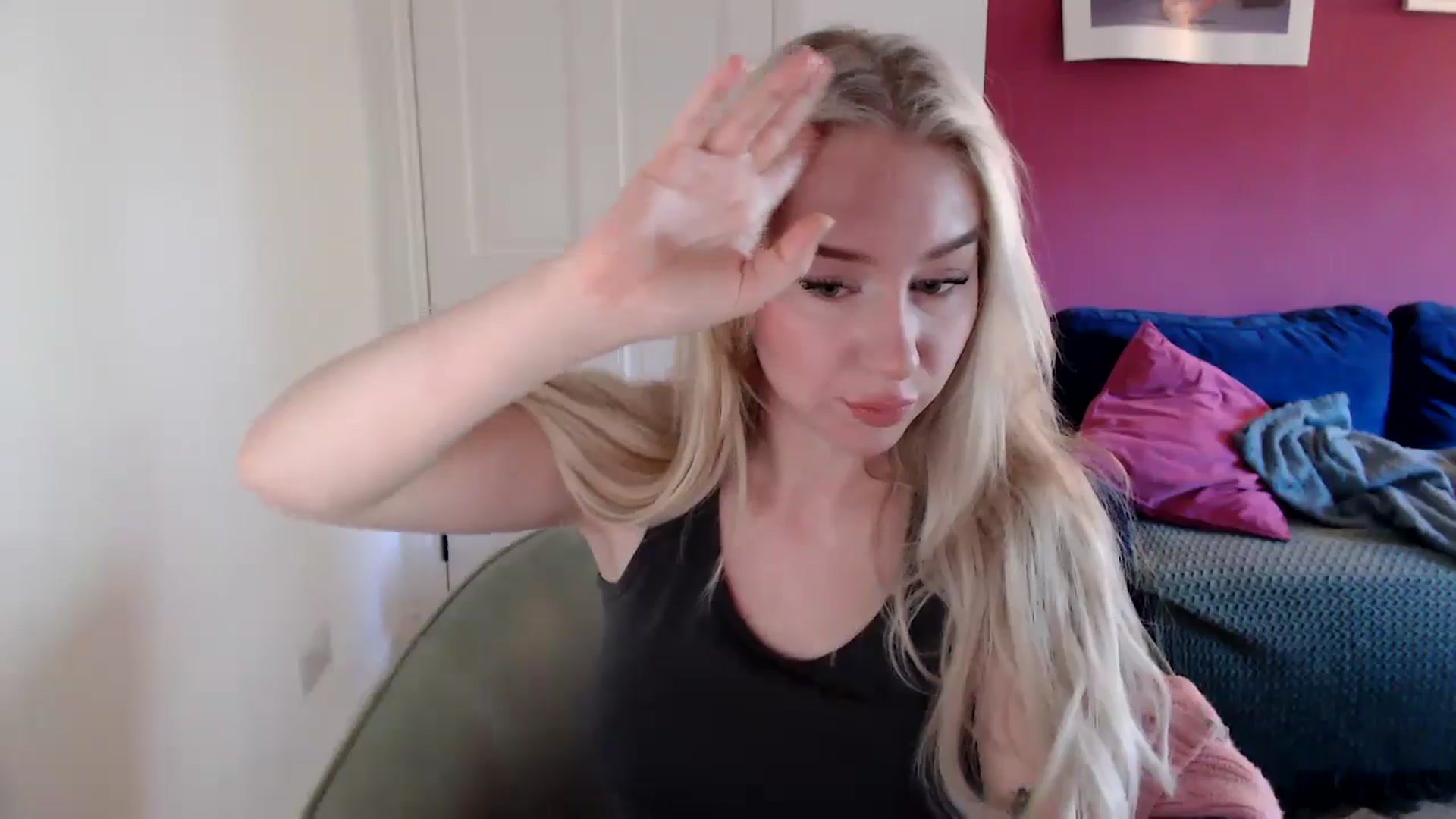 Gallery image thumbnail from PetiteAvax's myfreecams stream on, 09/28/2024, 09:26 image 9 of 20