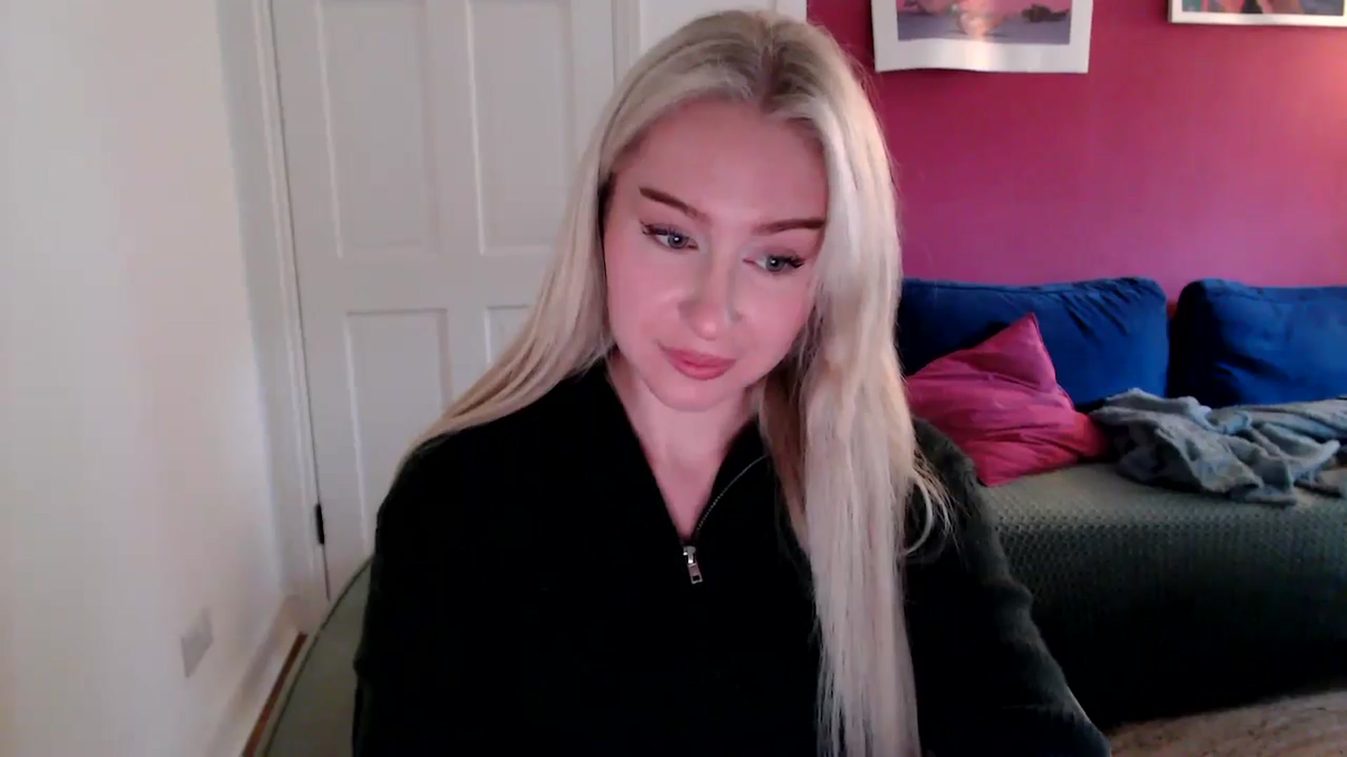 Gallery image thumbnail from PetiteAvax's myfreecams stream on, 09/29/2024, 16:20 image 8 of 20