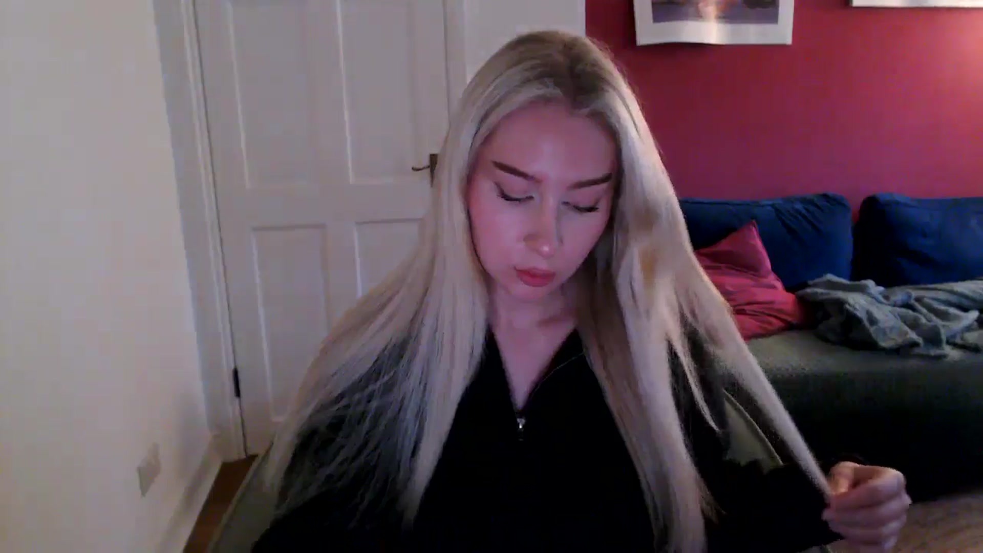Gallery image thumbnail from PetiteAvax's myfreecams stream on, 09/29/2024, 17:02 image 14 of 20
