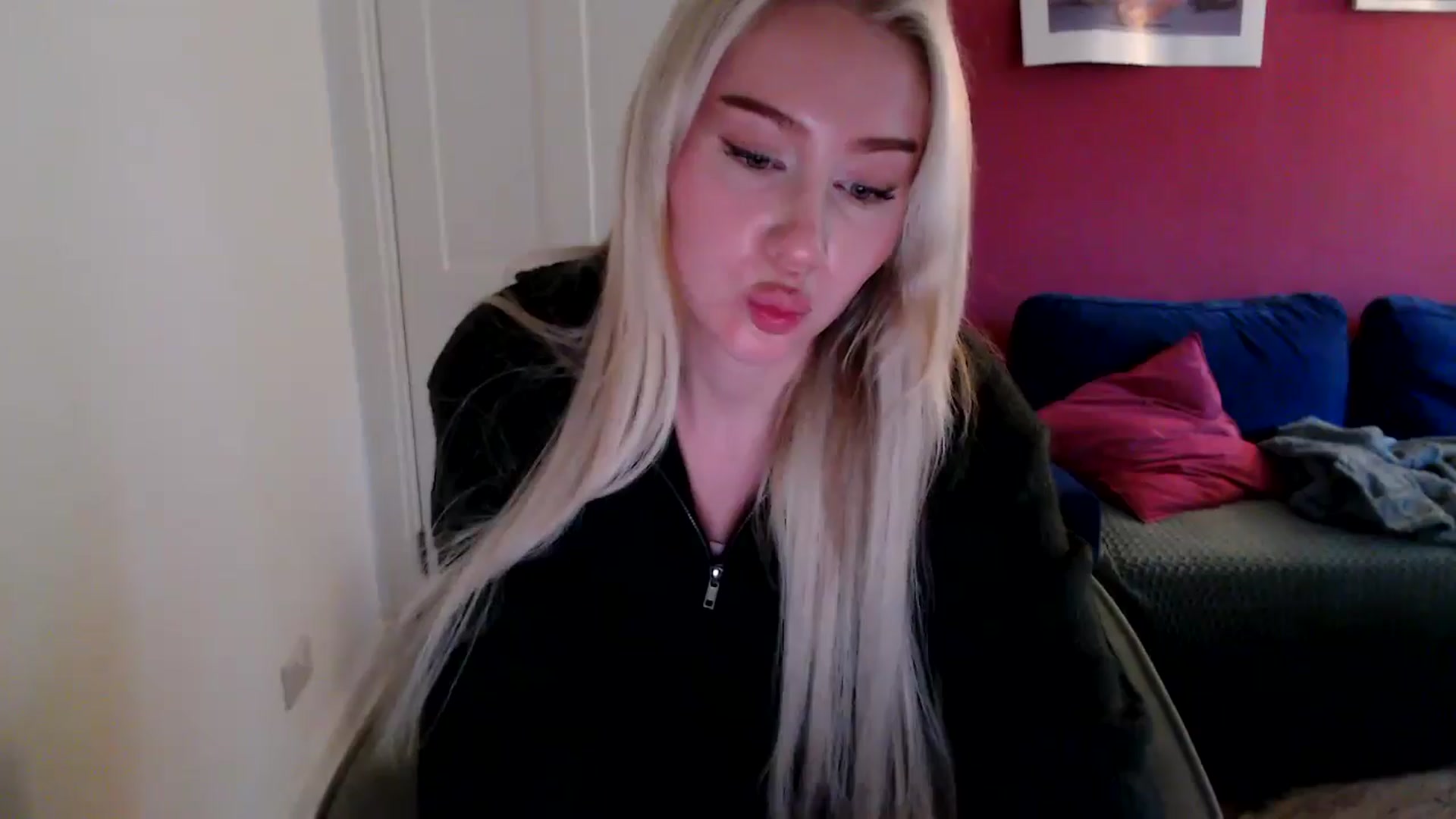 Gallery image thumbnail from PetiteAvax's myfreecams stream on, 09/29/2024, 17:02 image 2 of 20