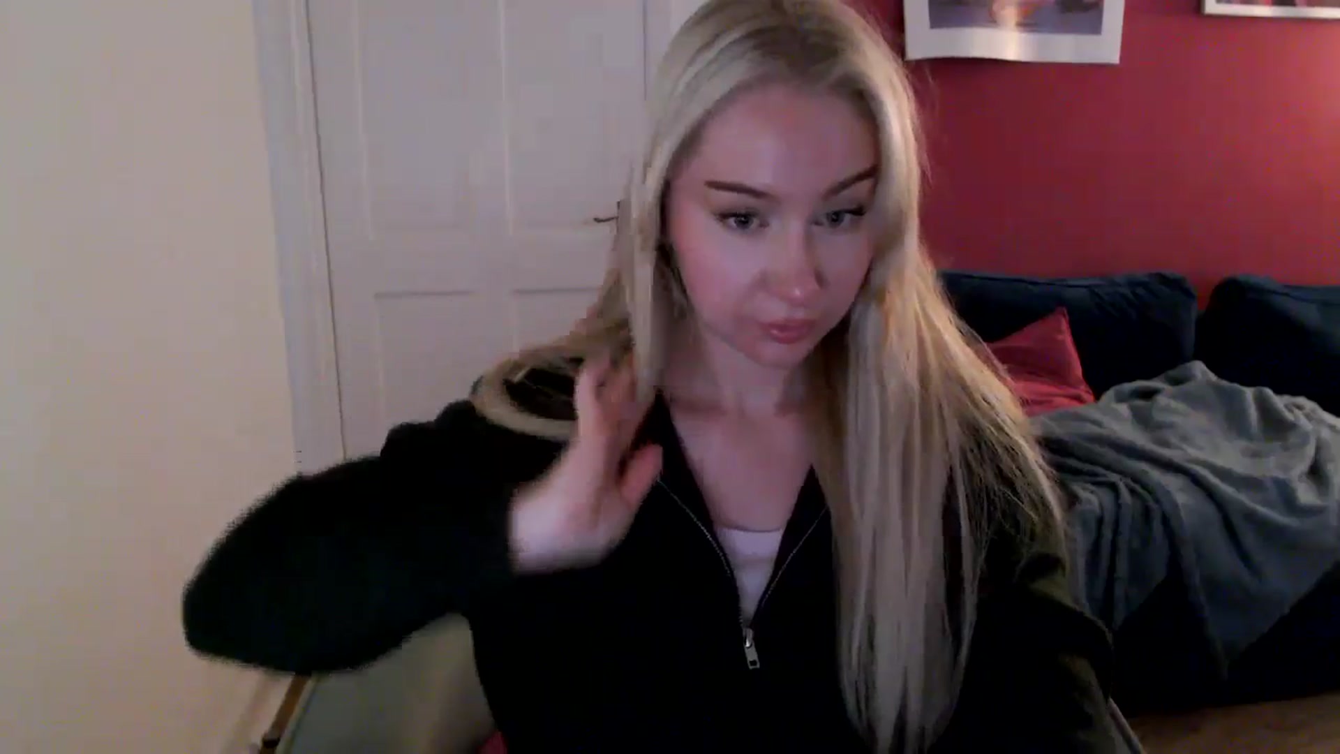 Gallery image thumbnail from PetiteAvax's myfreecams stream on, 09/29/2024, 18:55 image 20 of 20
