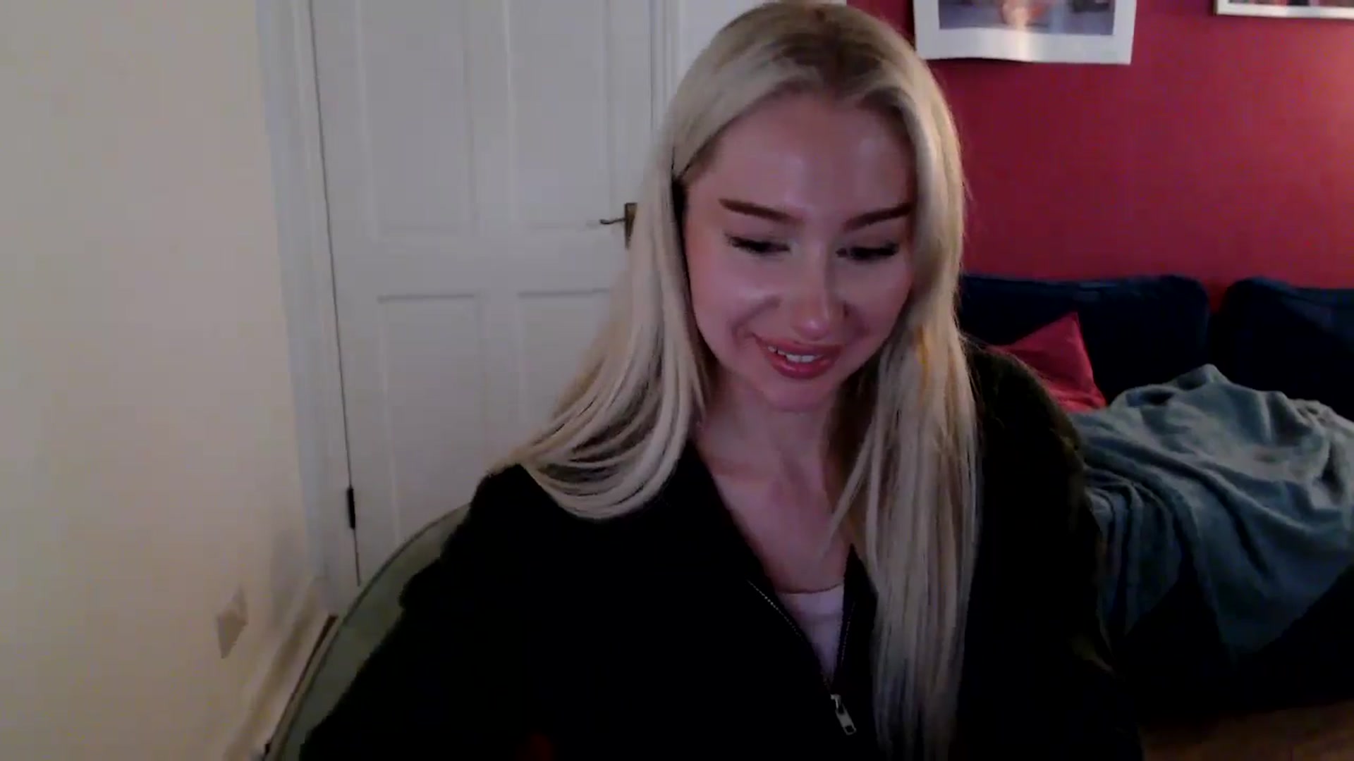 Gallery image thumbnail from PetiteAvax's myfreecams stream on, 09/29/2024, 18:55 image 13 of 20