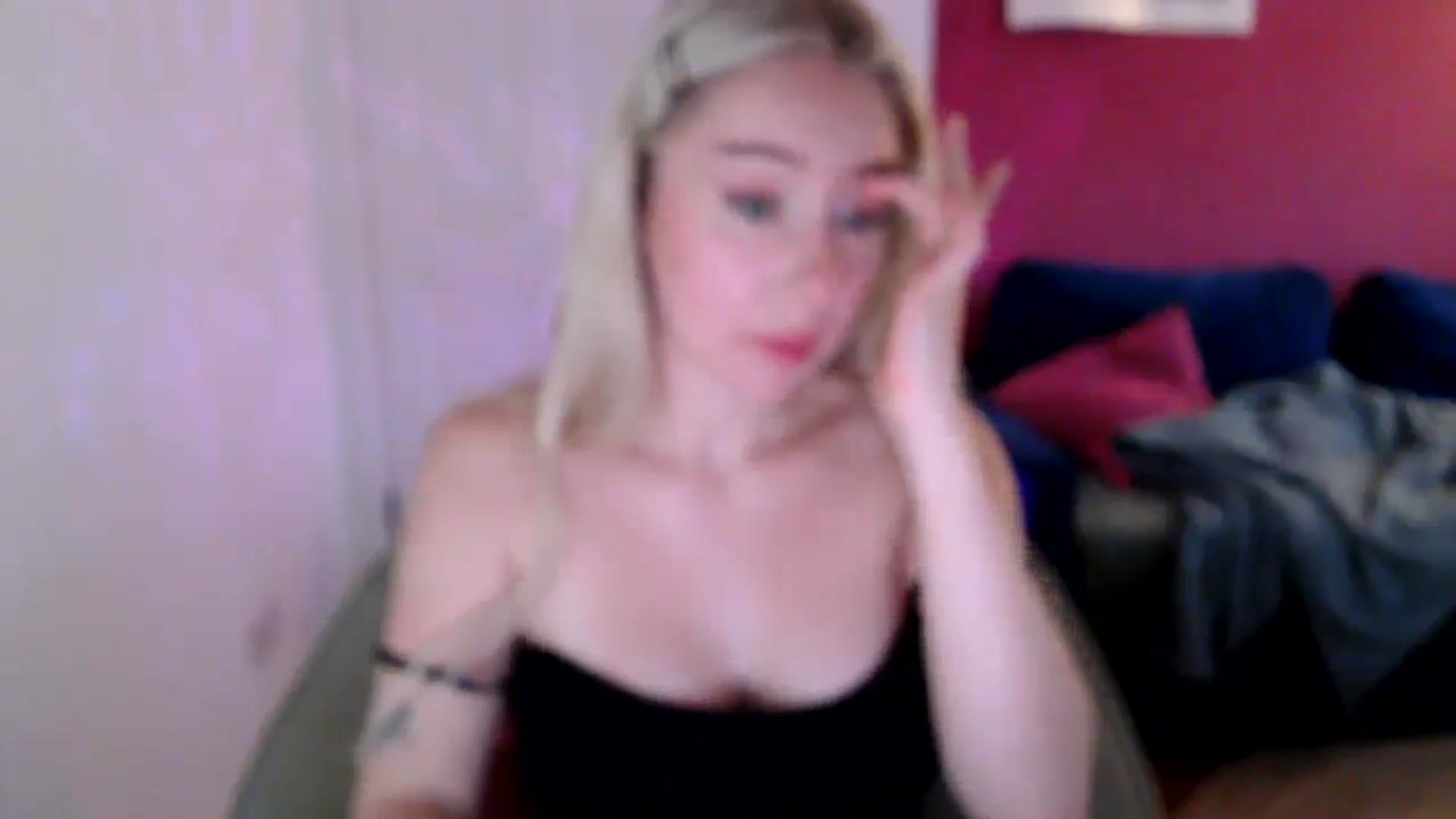 Gallery image thumbnail from PetiteAvax's myfreecams stream on, 09/30/2024, 08:32 image 12 of 20