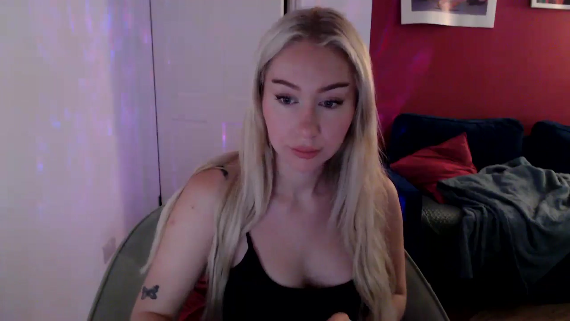 Gallery image thumbnail from PetiteAvax's myfreecams stream on, 09/30/2024, 08:32 image 2 of 20