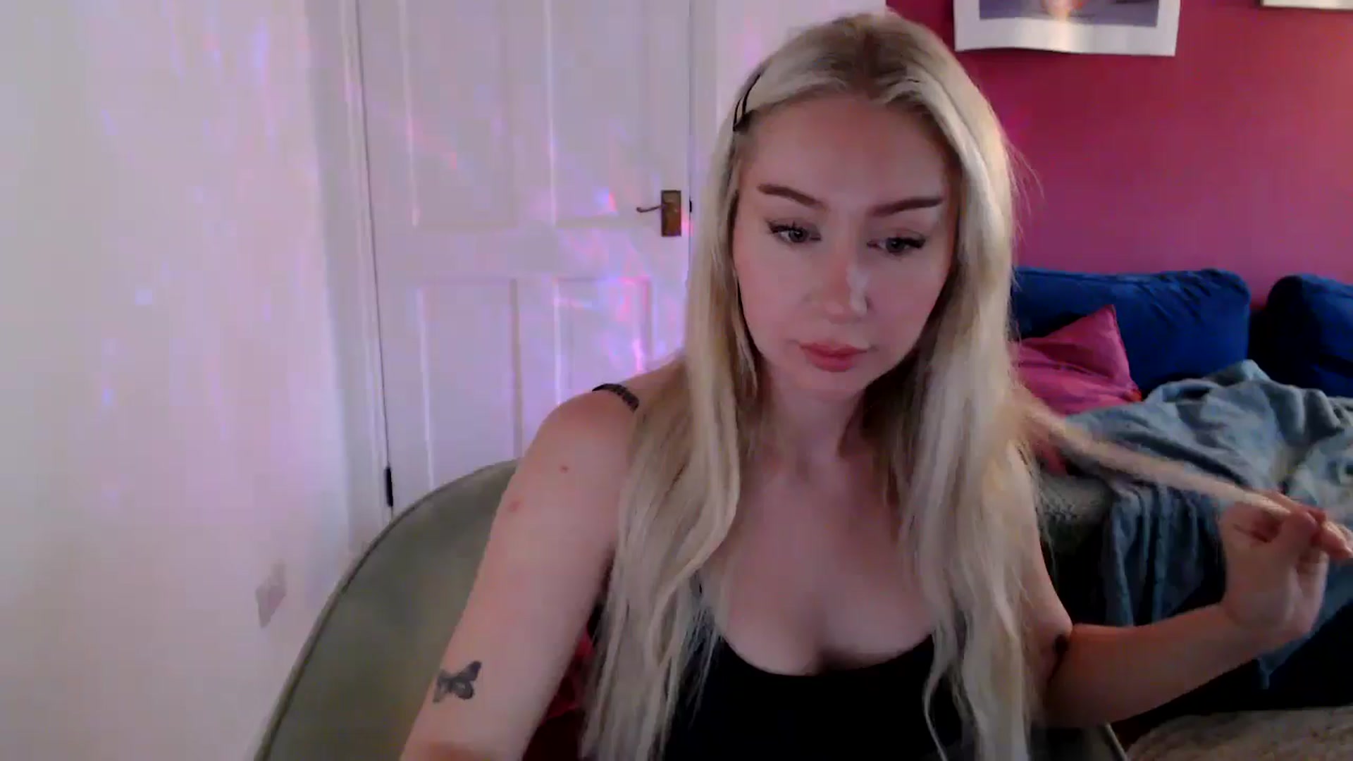 Gallery image thumbnail from PetiteAvax's myfreecams stream on, 09/30/2024, 08:32 image 20 of 20