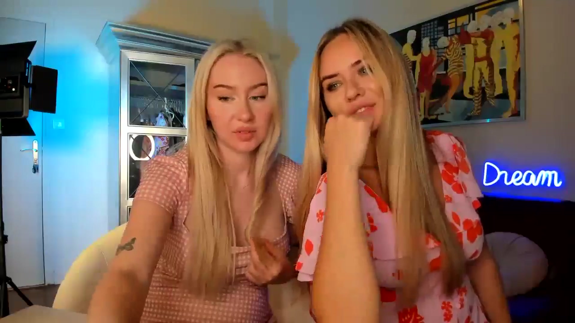 Gallery image thumbnail from PetiteAvax's myfreecams stream on, 10/03/2024, 16:20 image 4 of 20