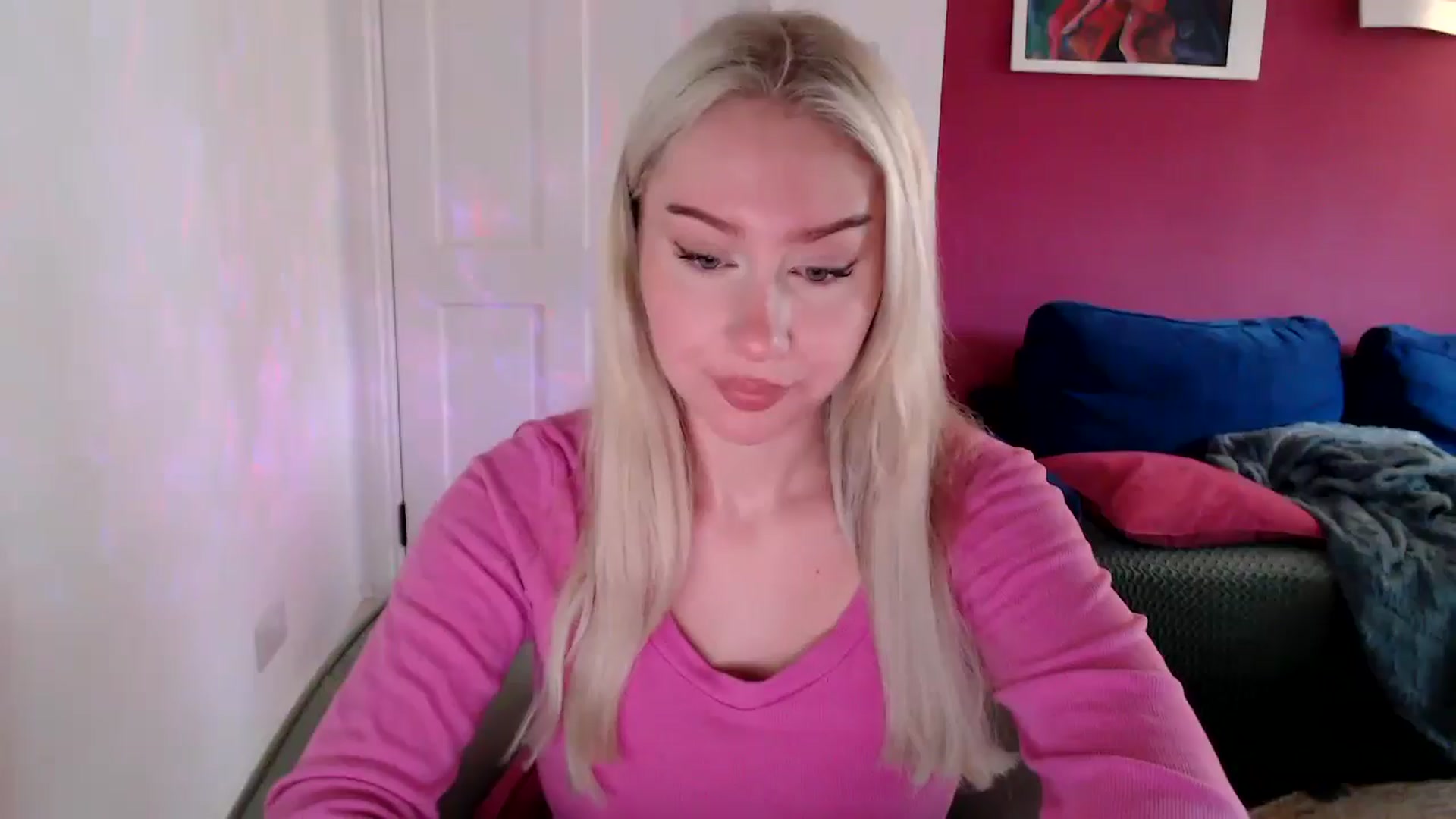 Gallery image thumbnail from PetiteAvax's myfreecams stream on, 10/07/2024, 10:17 image 1 of 20