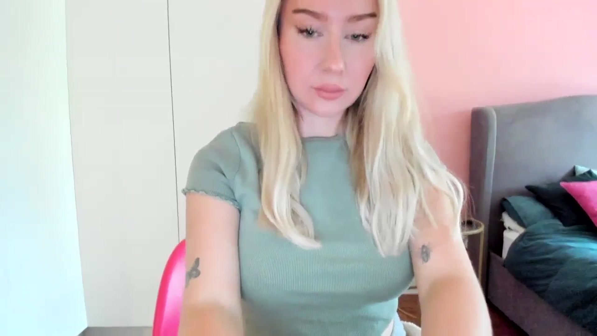 Gallery image thumbnail from PetiteAvax's myfreecams stream on, 10/10/2024, 09:28 image 11 of 20