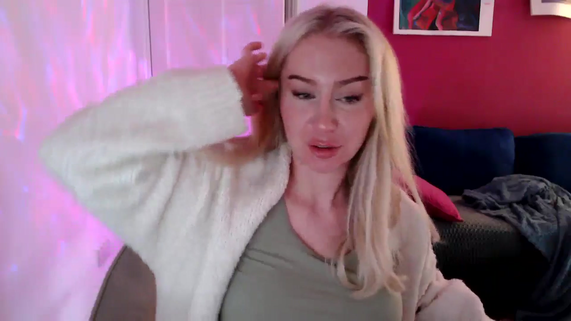 Gallery image thumbnail from PetiteAvax's myfreecams stream on, 10/11/2024, 14:40 image 20 of 20