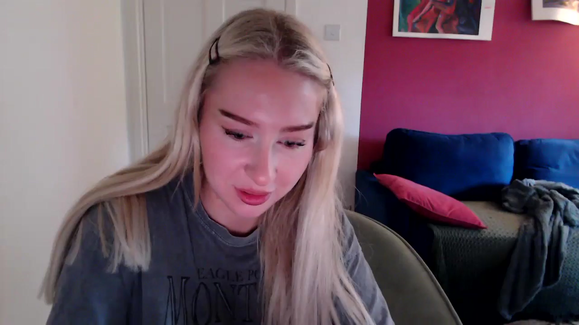 Gallery image thumbnail from PetiteAvax's myfreecams stream on, 10/14/2024, 15:43 image 3 of 20