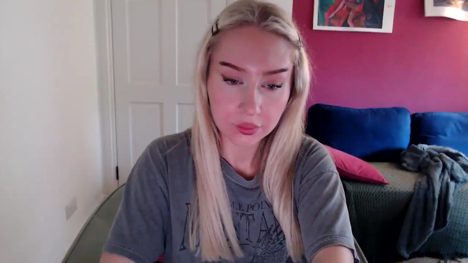 Gallery image thumbnail from PetiteAvax's myfreecams stream on, 10/14/2024, 15:43 image 5 of 20
