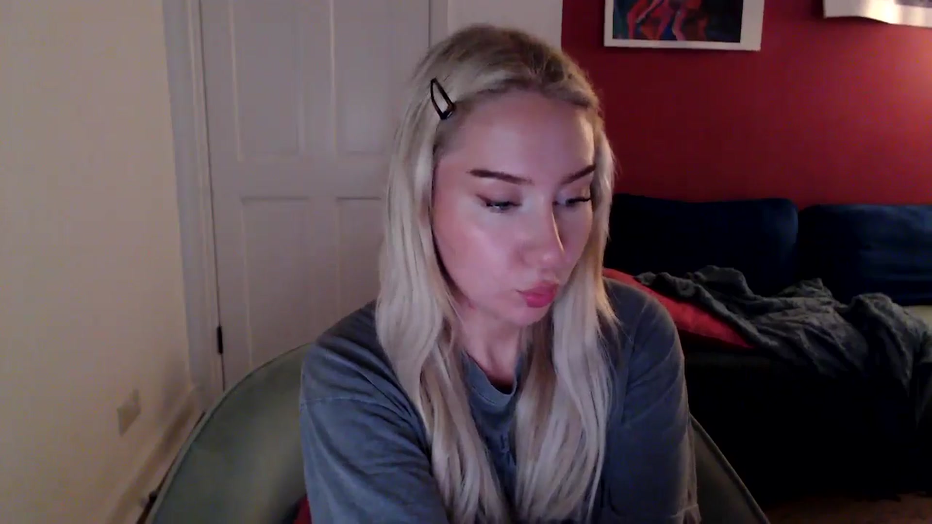 Gallery image thumbnail from PetiteAvax's myfreecams stream on, 10/14/2024, 17:44 image 16 of 20