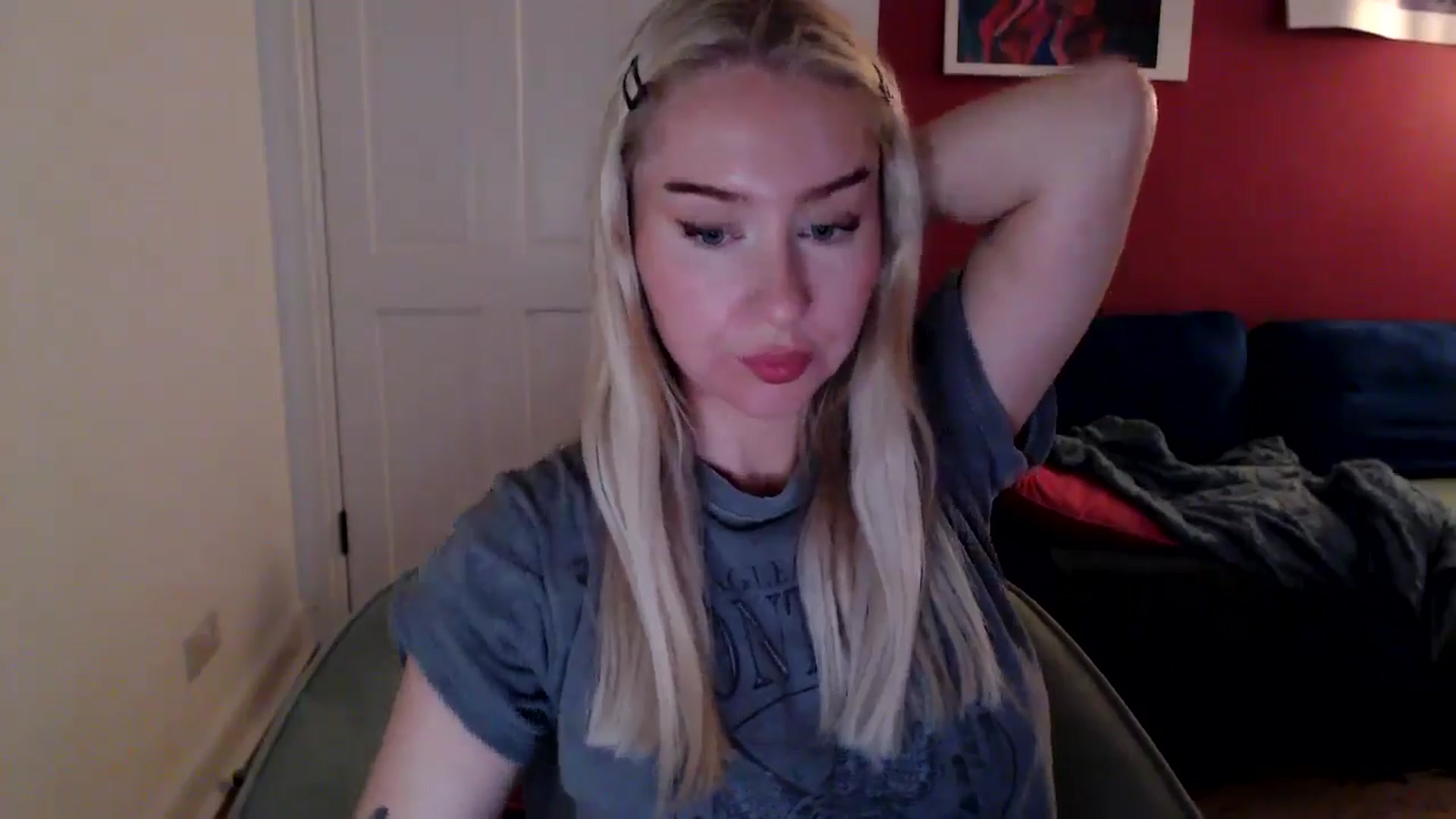 Gallery image thumbnail from PetiteAvax's myfreecams stream on, 10/14/2024, 17:44 image 15 of 20