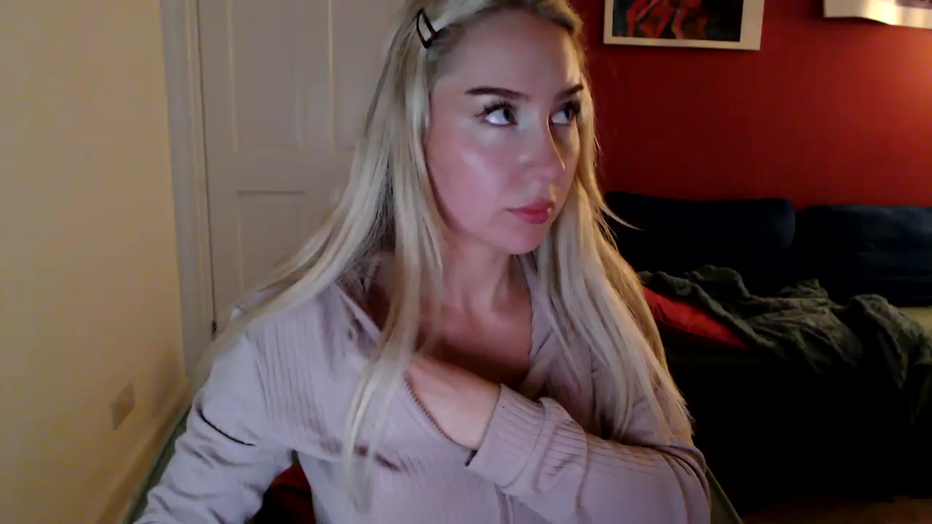 Gallery image thumbnail from PetiteAvax's myfreecams stream on, 10/14/2024, 18:30 image 9 of 20