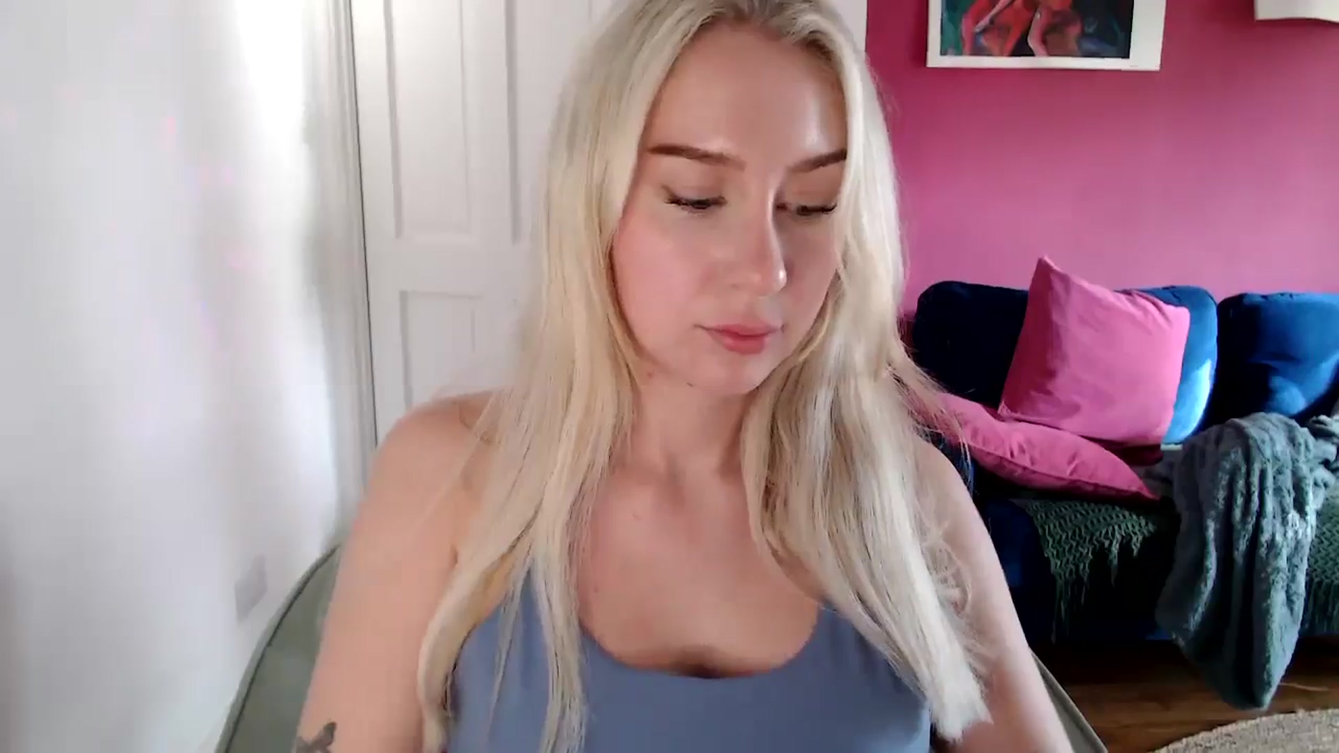 Gallery image thumbnail from PetiteAvax's myfreecams stream on, 10/16/2024, 14:22 image 20 of 20