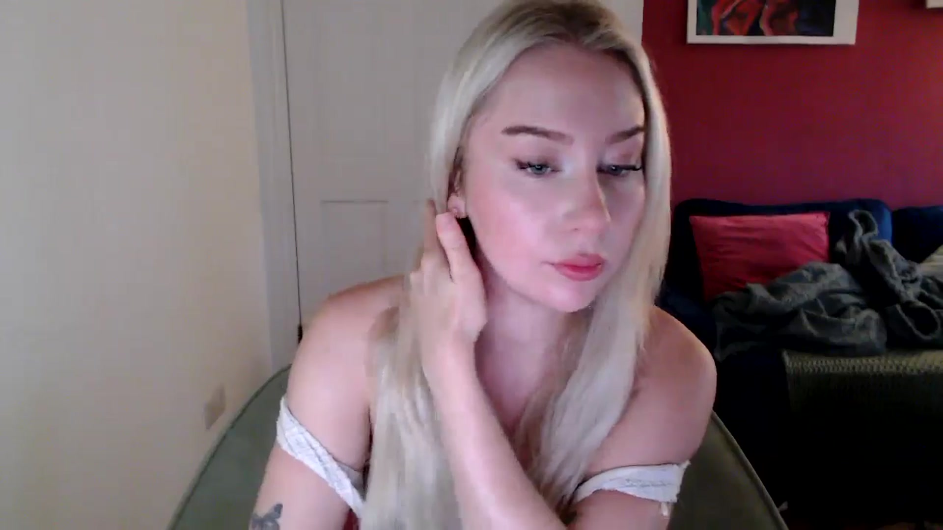 Gallery image thumbnail from PetiteAvax's myfreecams stream on, 10/20/2024, 09:30 image 18 of 20
