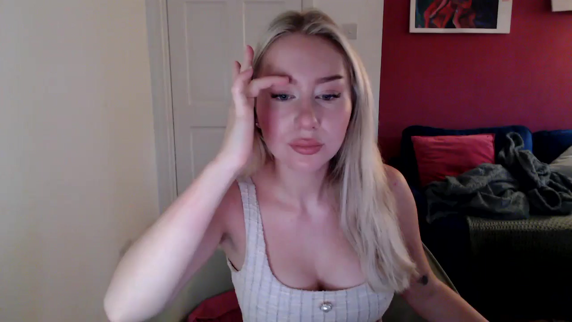 Gallery image thumbnail from PetiteAvax's myfreecams stream on, 10/20/2024, 09:30 image 1 of 20