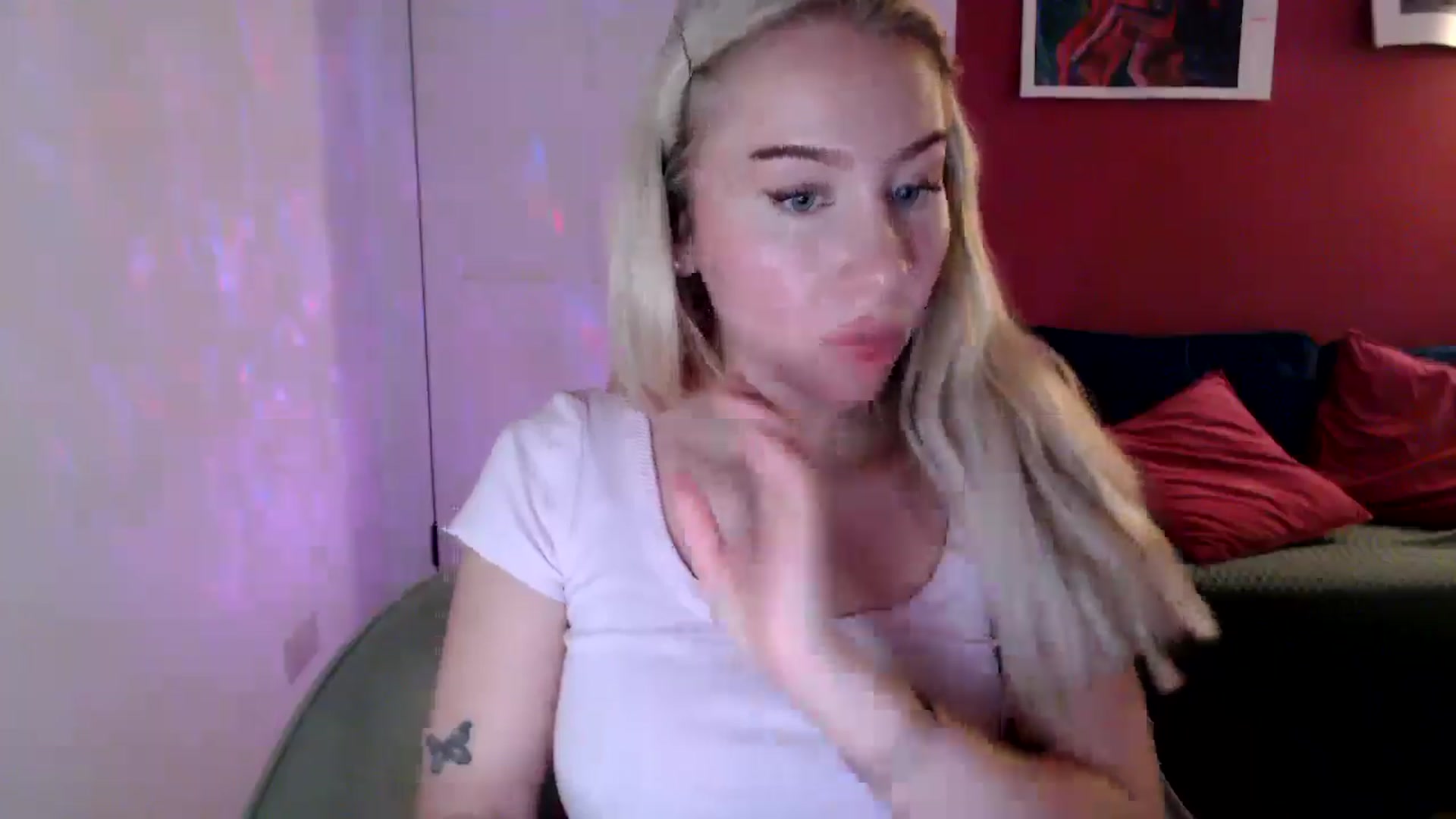 Gallery image thumbnail from PetiteAvax's myfreecams stream on, 10/22/2024, 17:12 image 7 of 20
