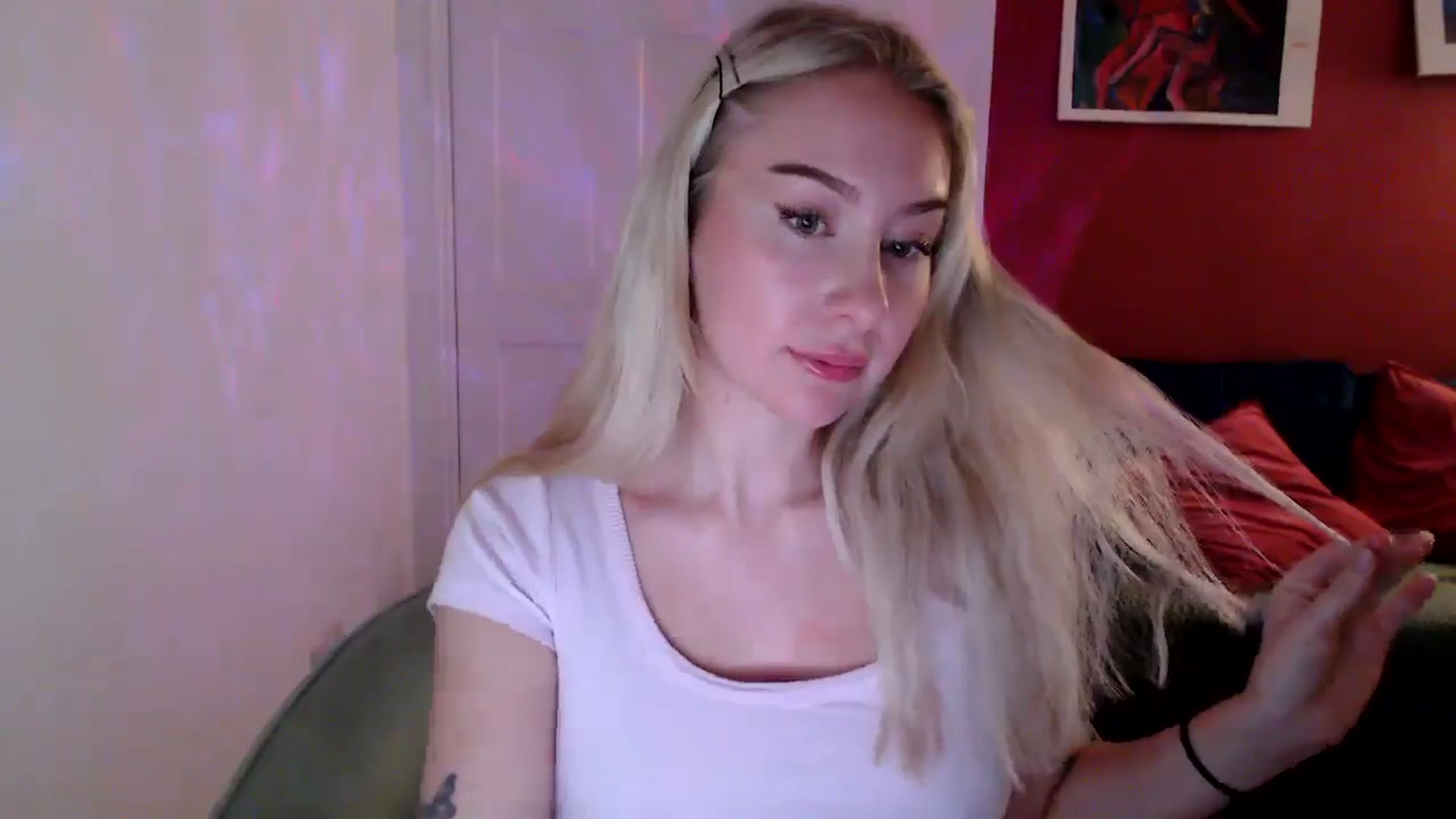 Gallery image thumbnail from PetiteAvax's myfreecams stream on, 10/22/2024, 18:52 image 2 of 20