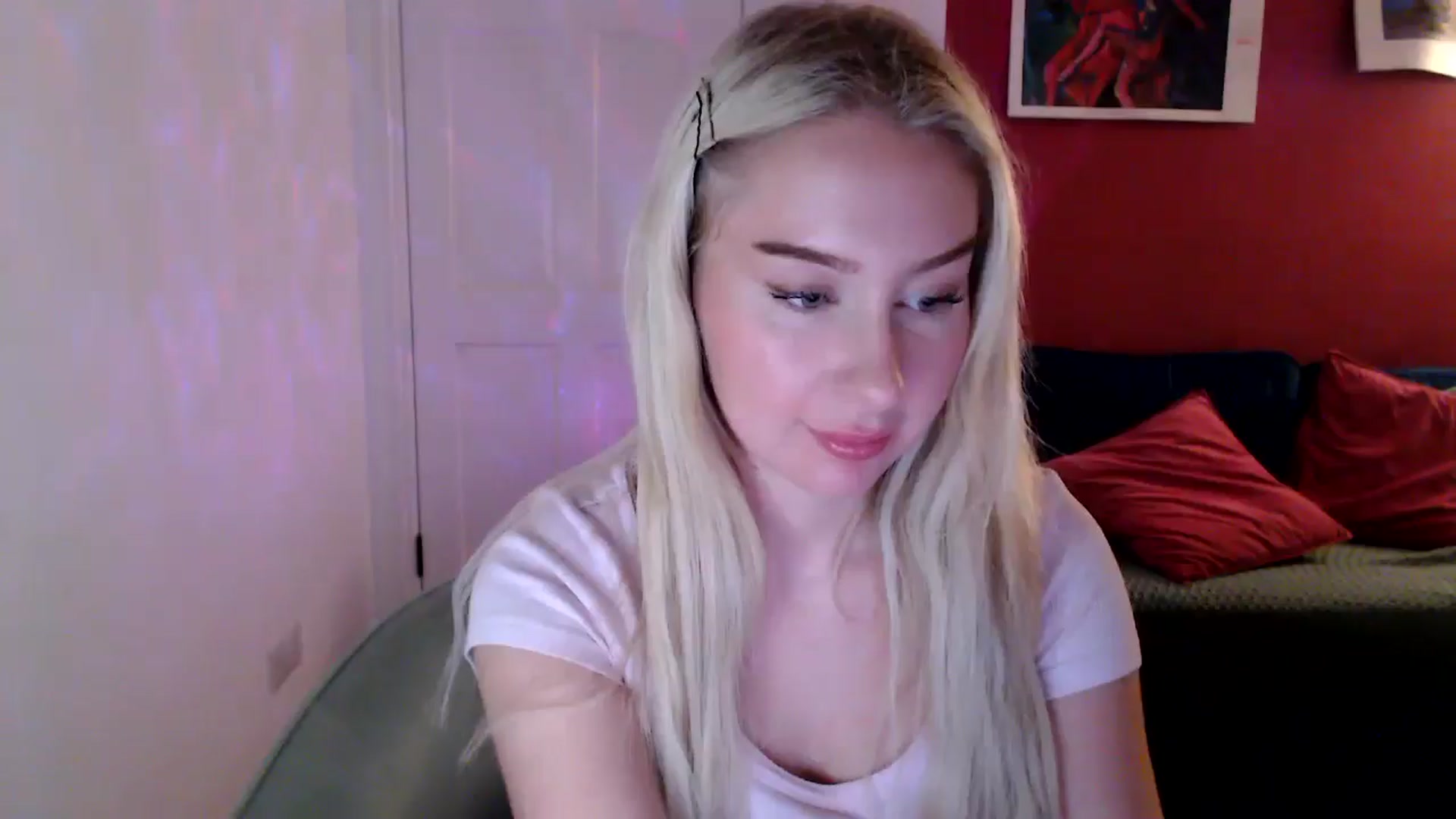 Gallery image thumbnail from PetiteAvax's myfreecams stream on, 10/22/2024, 19:50 image 1 of 20