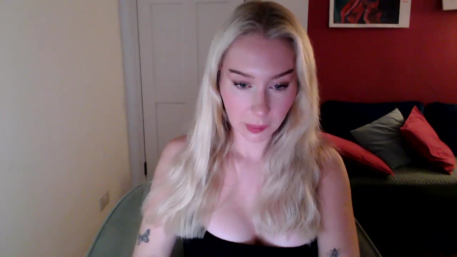 Gallery image thumbnail from PetiteAvax's myfreecams stream on, 10/23/2024, 17:54 image 7 of 20