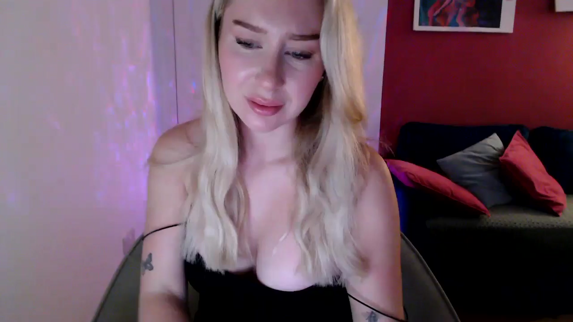 Gallery image thumbnail from PetiteAvax's myfreecams stream on, 10/23/2024, 17:54 image 20 of 20