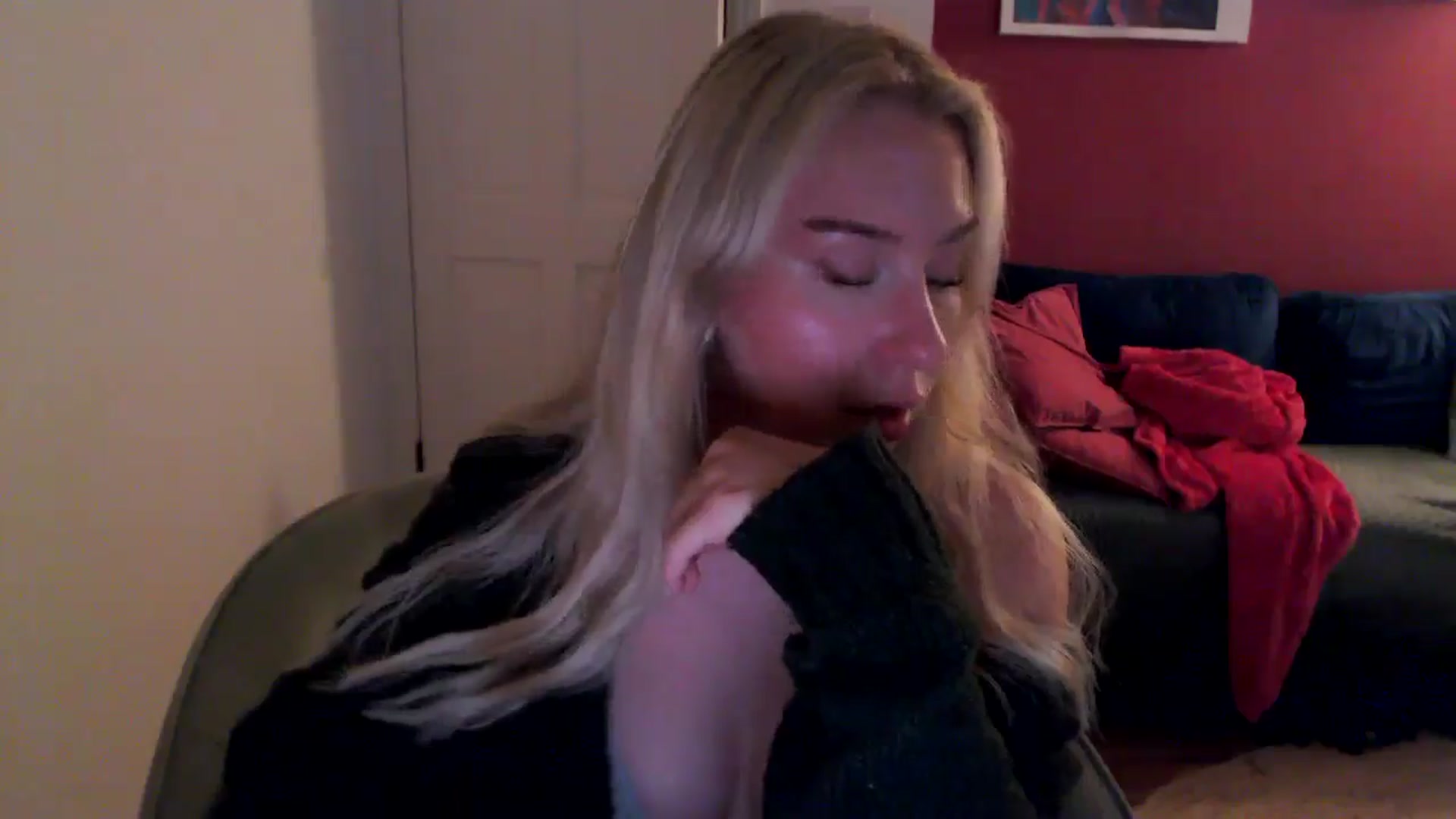 Gallery image thumbnail from PetiteAvax's myfreecams stream on, 10/23/2024, 22:33 image 5 of 20