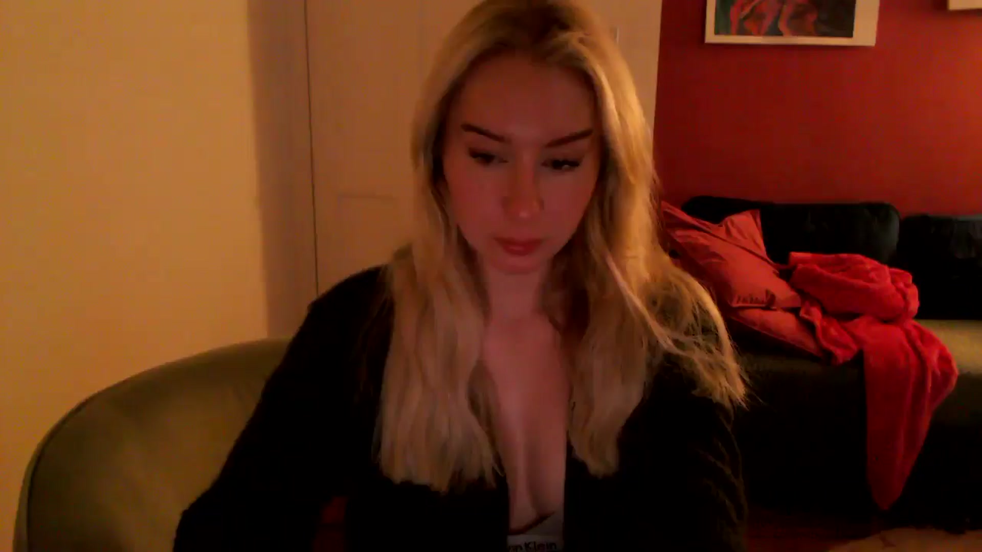 Gallery image thumbnail from PetiteAvax's myfreecams stream on, 10/23/2024, 22:33 image 13 of 20