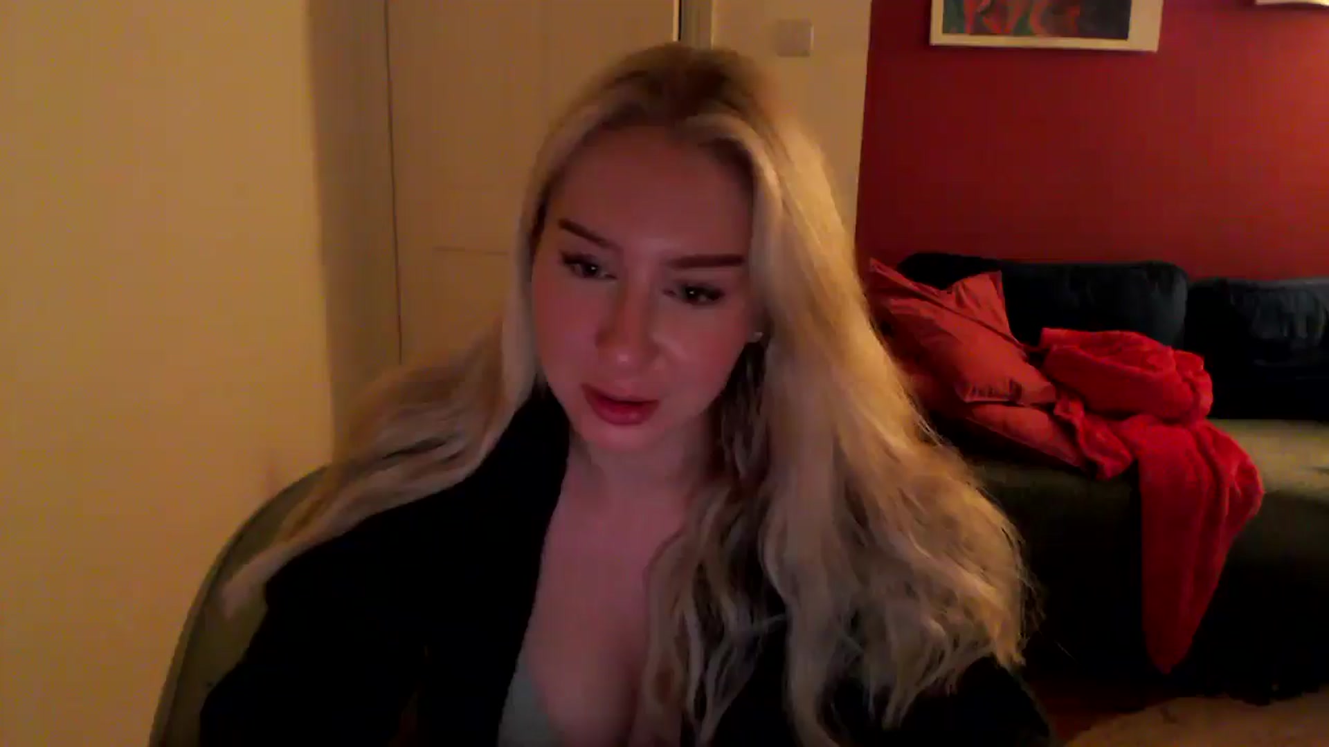 Gallery image thumbnail from PetiteAvax's myfreecams stream on, 10/23/2024, 22:33 image 1 of 20