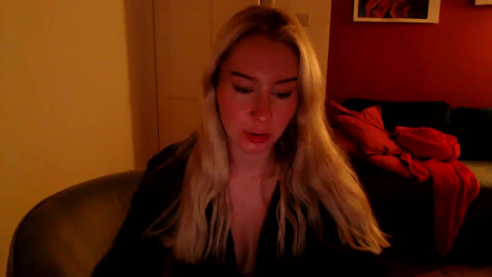 Gallery image thumbnail from PetiteAvax's myfreecams stream on, 10/23/2024, 22:33 image 12 of 20