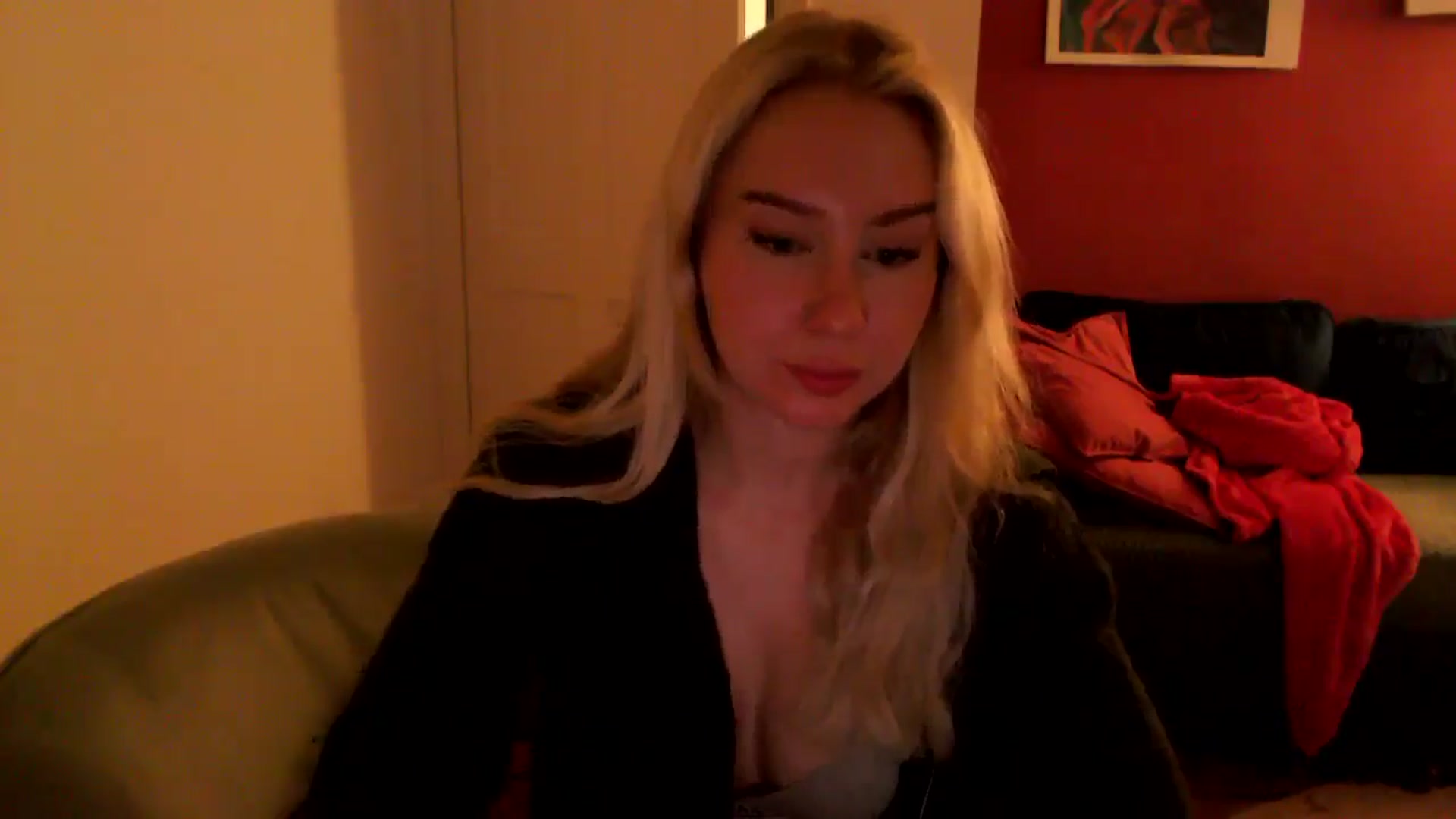 Gallery image thumbnail from PetiteAvax's myfreecams stream on, 10/23/2024, 22:33 image 14 of 20
