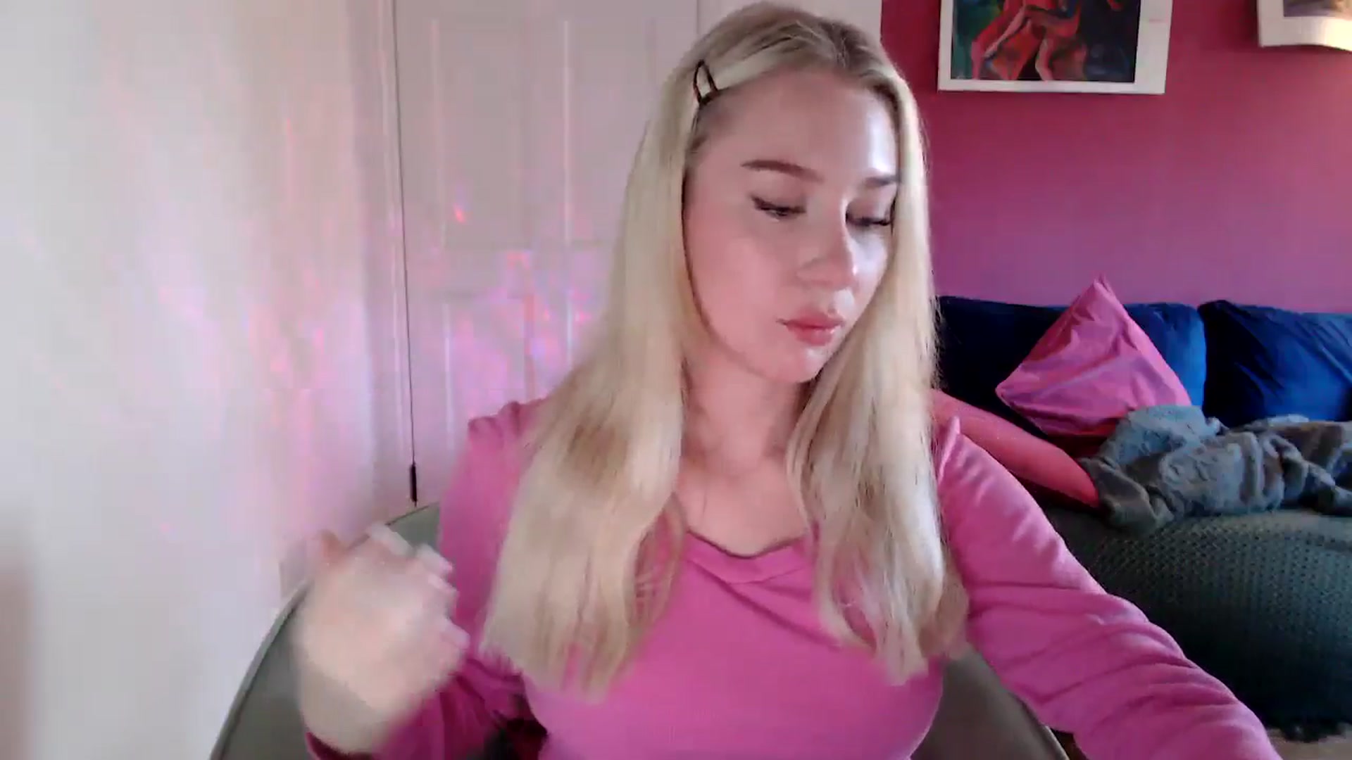 Gallery image thumbnail from PetiteAvax's myfreecams stream on, 10/24/2024, 09:16 image 2 of 20