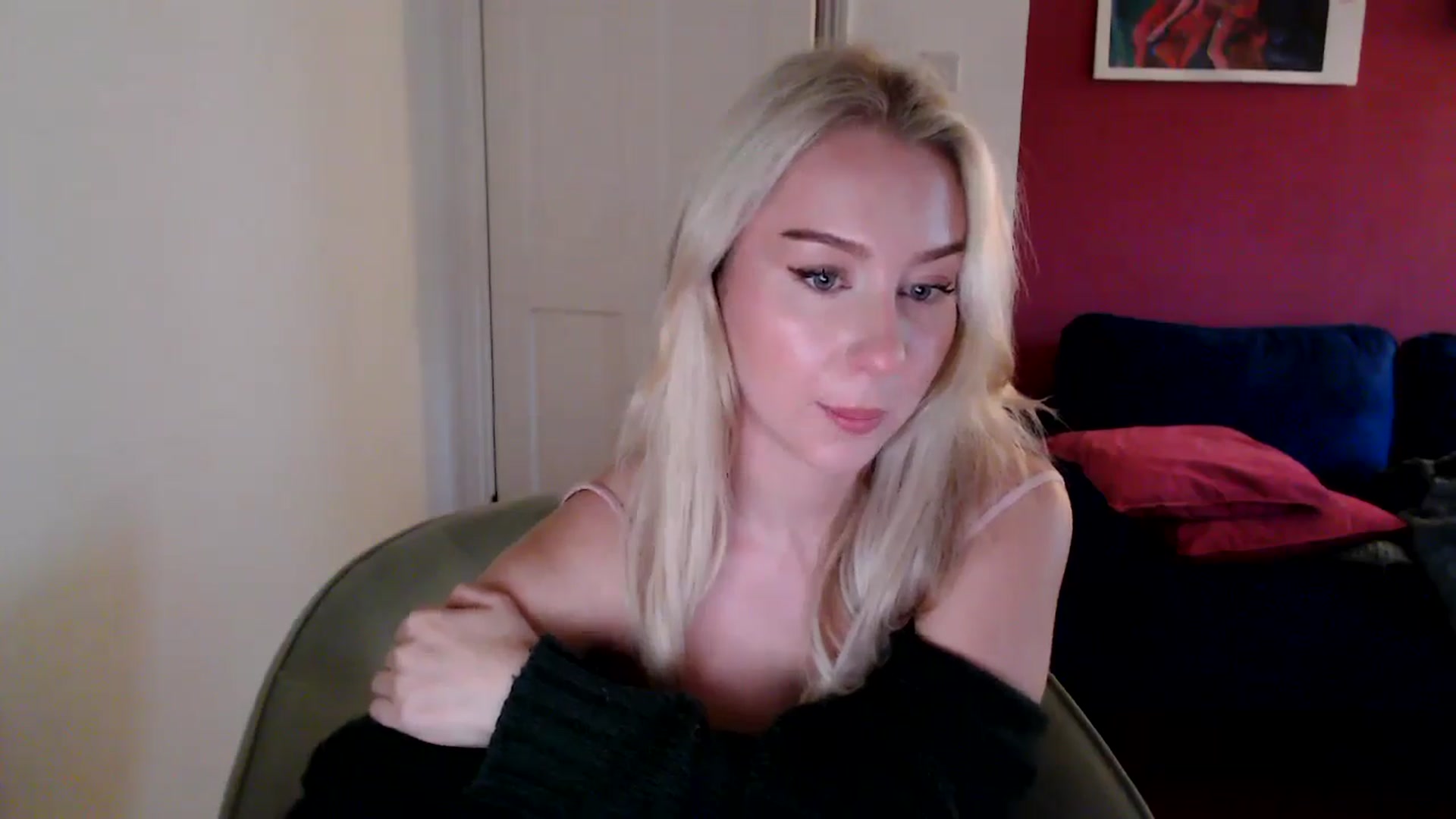 Gallery image thumbnail from PetiteAvax's myfreecams stream on, 10/25/2024, 15:06 image 20 of 20