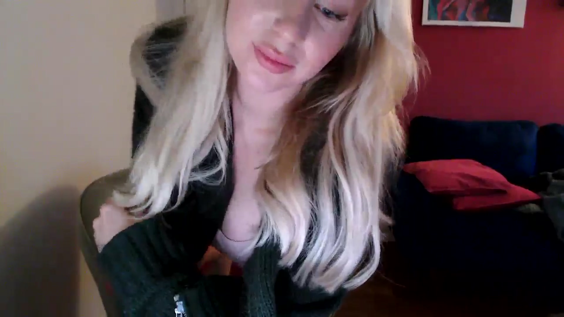 Gallery image thumbnail from PetiteAvax's myfreecams stream on, 10/25/2024, 16:17 image 15 of 20
