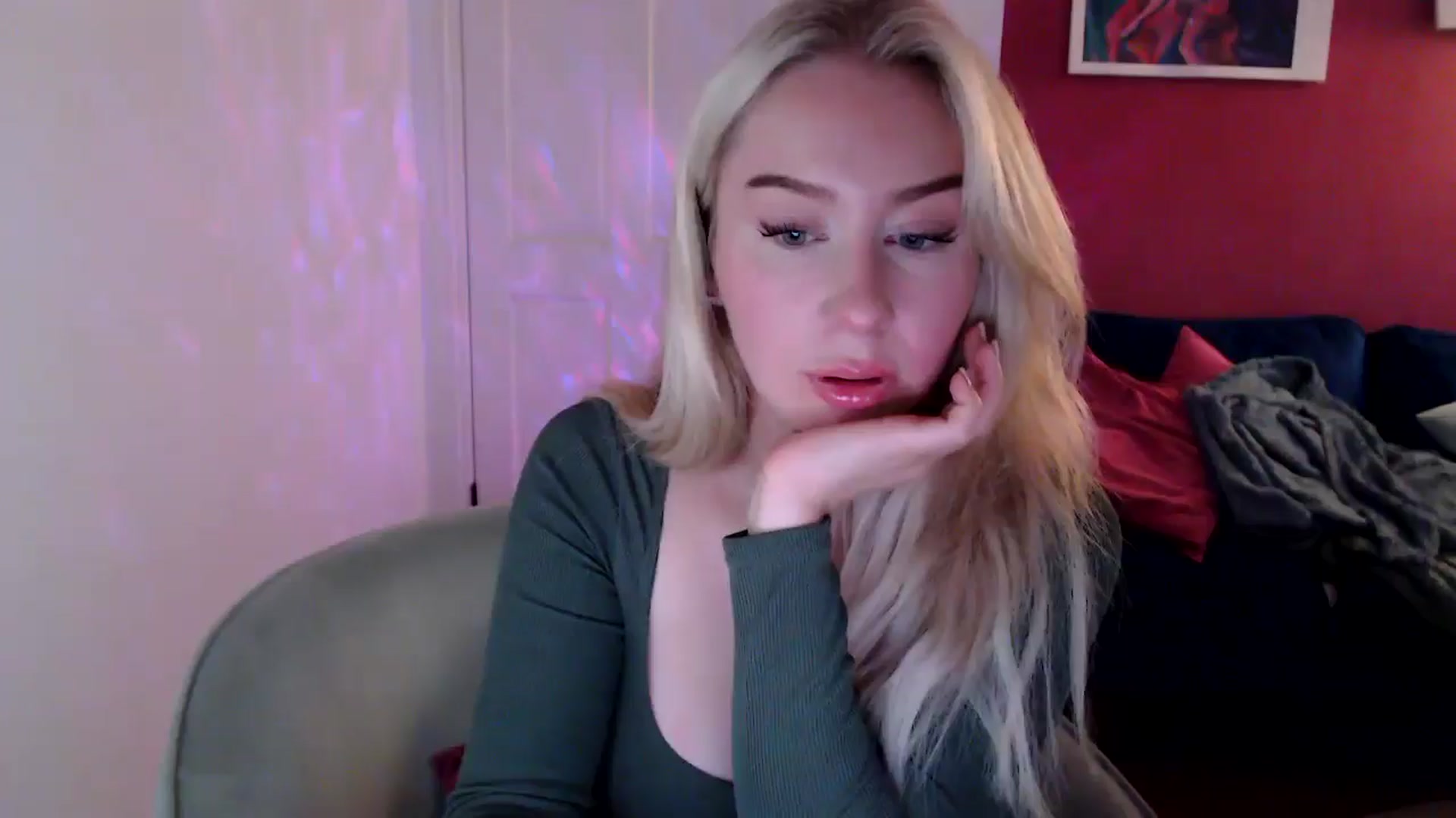 Gallery image thumbnail from PetiteAvax's myfreecams stream on, 10/26/2024, 17:14 image 1 of 20