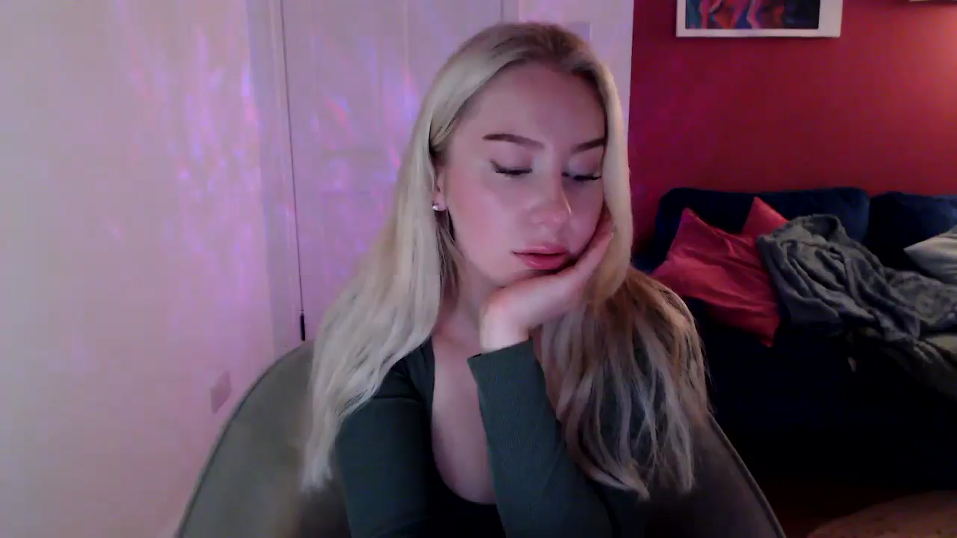 Gallery image thumbnail from PetiteAvax's myfreecams stream on, 10/26/2024, 17:14 image 20 of 20