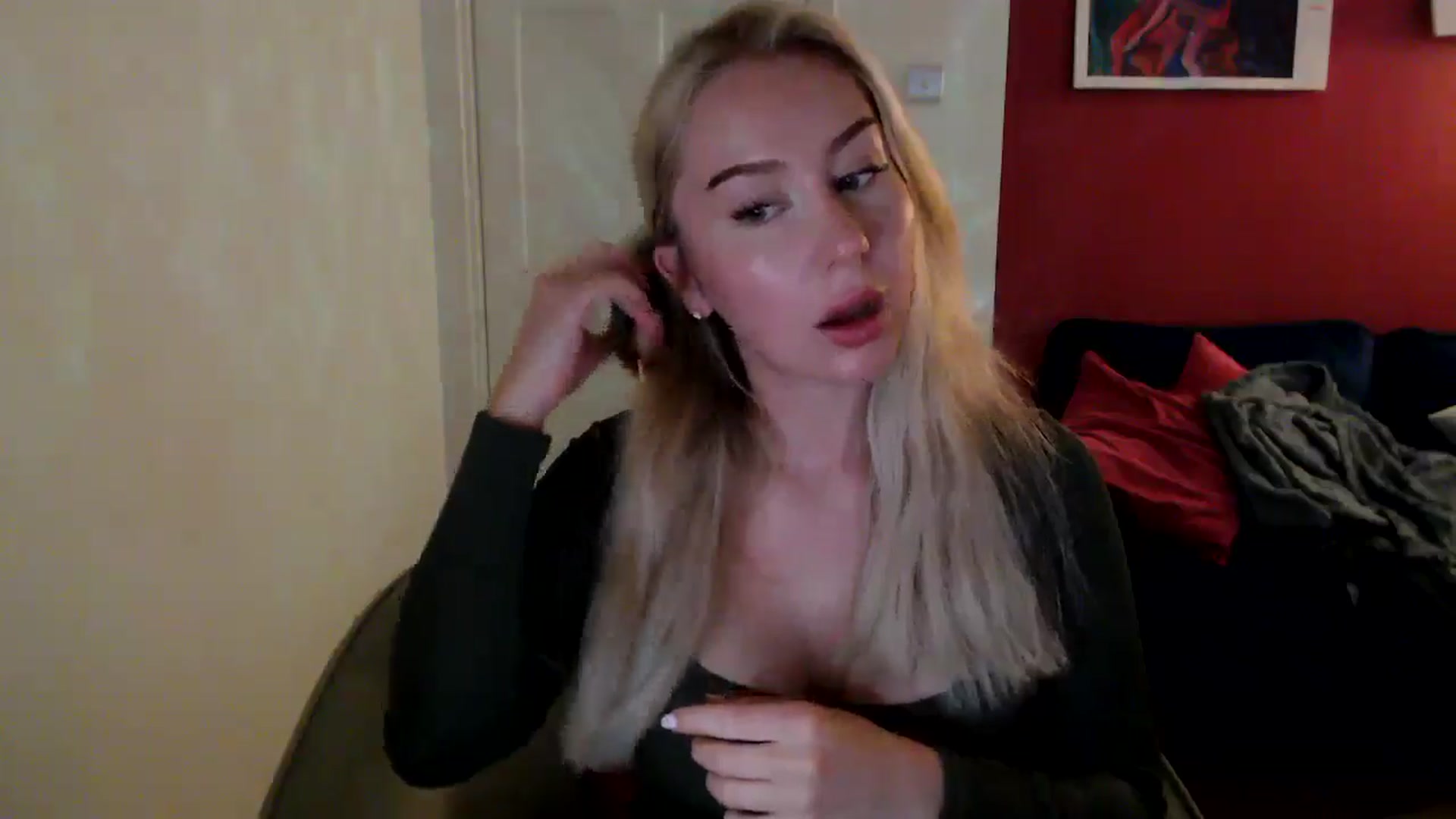 Gallery image thumbnail from PetiteAvax's myfreecams stream on, 10/26/2024, 18:12 image 9 of 20