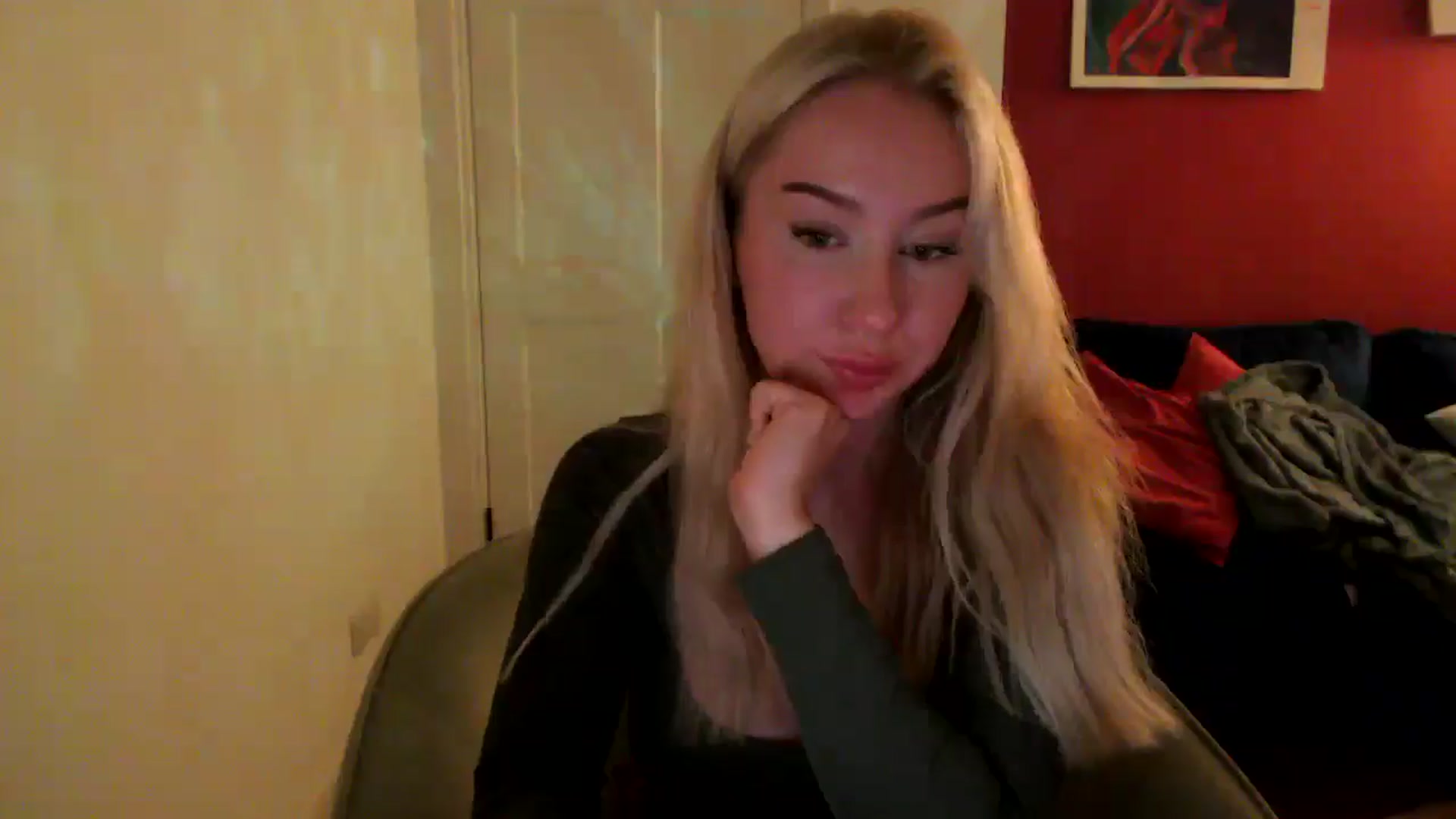 Gallery image thumbnail from PetiteAvax's myfreecams stream on, 10/26/2024, 18:12 image 8 of 20