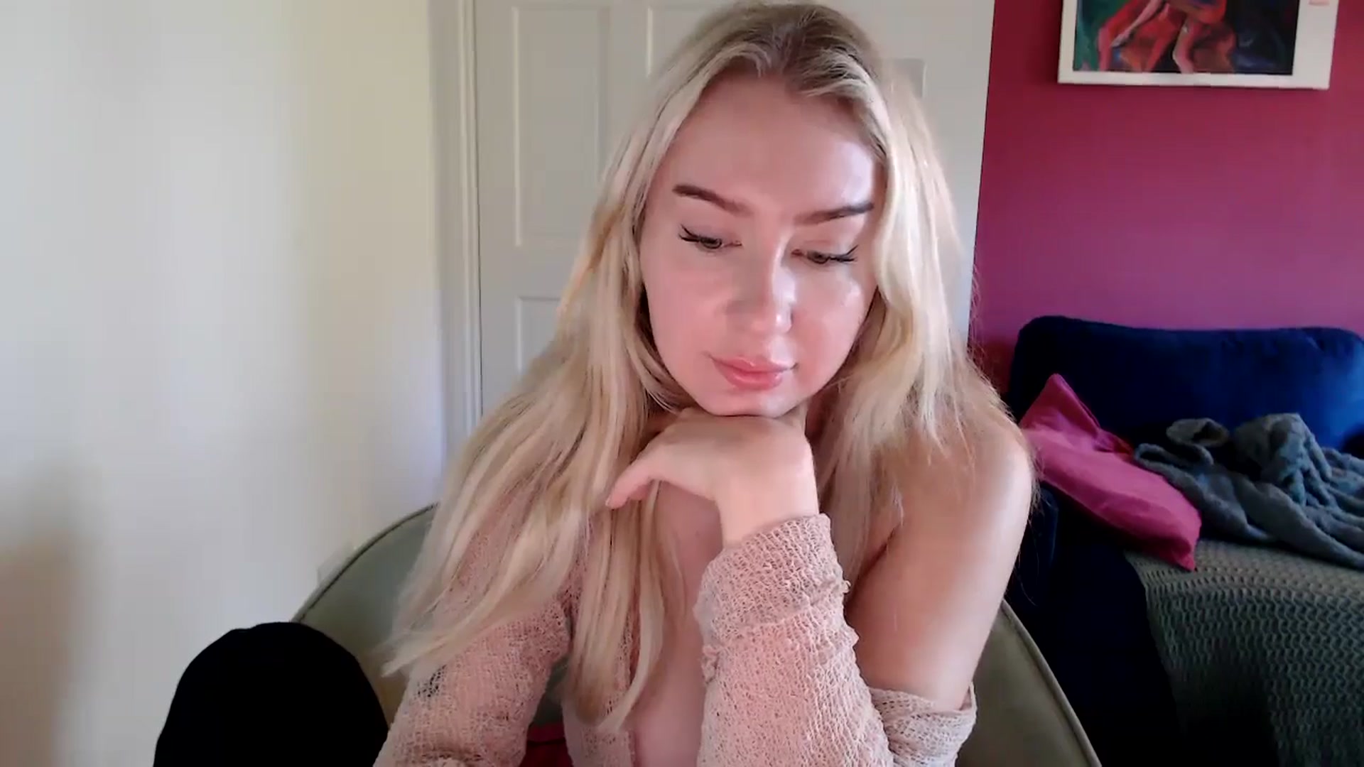 Gallery image thumbnail from PetiteAvax's myfreecams stream on, 10/27/2024, 09:41 image 13 of 20