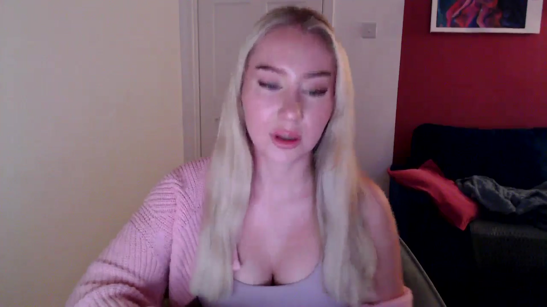 Gallery image thumbnail from PetiteAvax's myfreecams stream on, 10/27/2024, 17:21 image 14 of 20