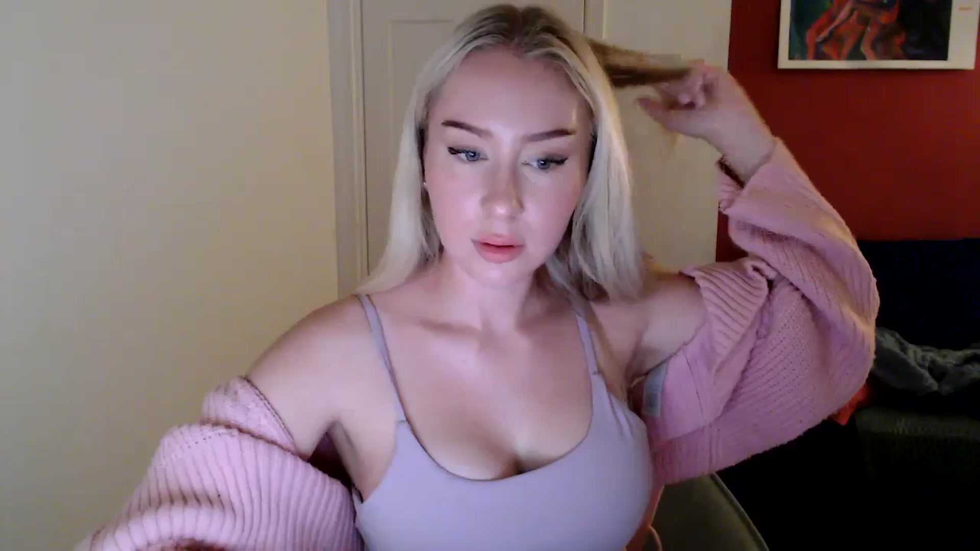 Gallery image thumbnail from PetiteAvax's myfreecams stream on, 10/27/2024, 18:59 image 3 of 20