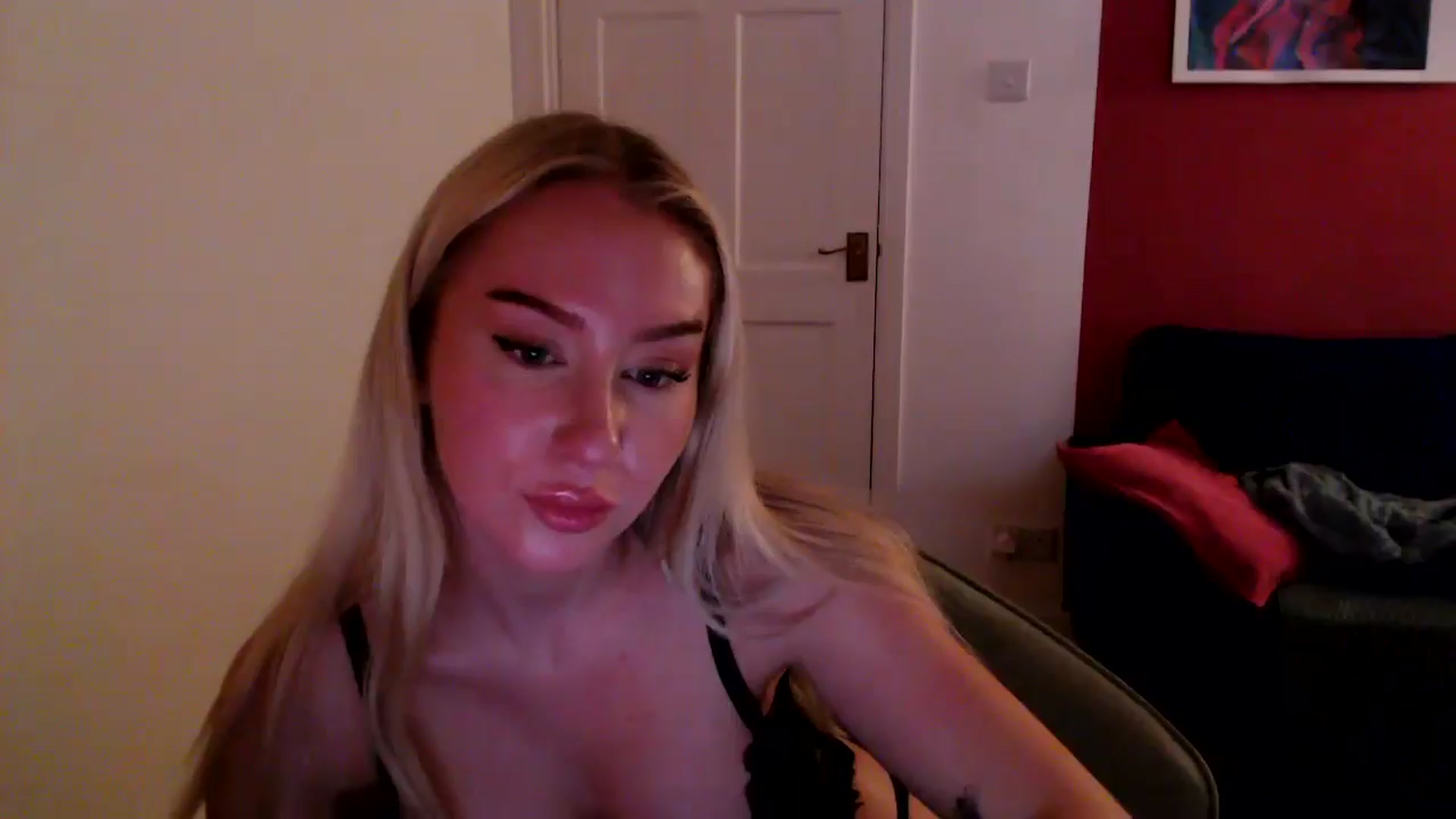 Gallery image thumbnail from PetiteAvax's myfreecams stream on, 10/27/2024, 19:58 image 18 of 20