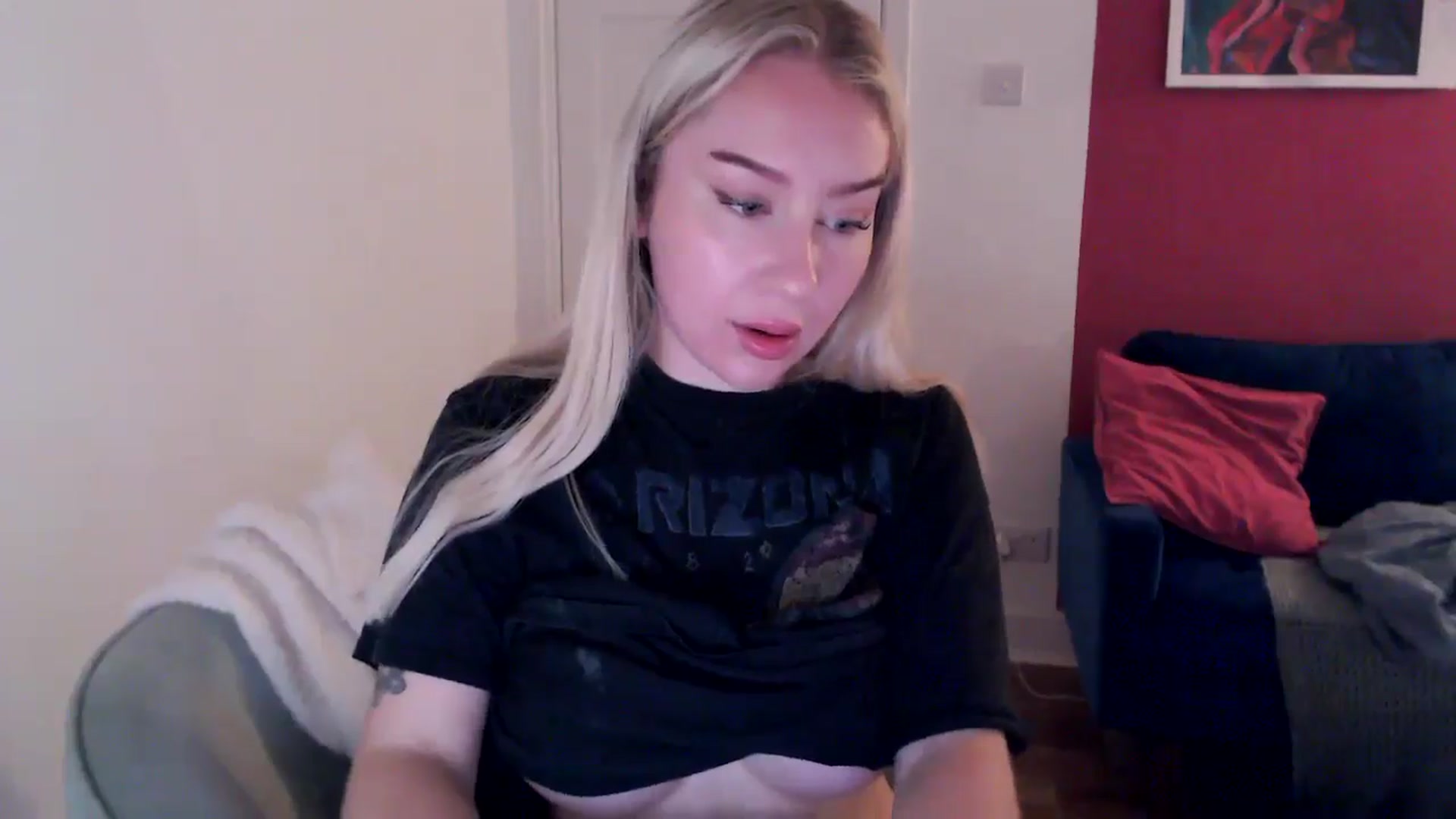 Gallery image thumbnail from PetiteAvax's myfreecams stream on, 10/28/2024, 08:29 image 18 of 20