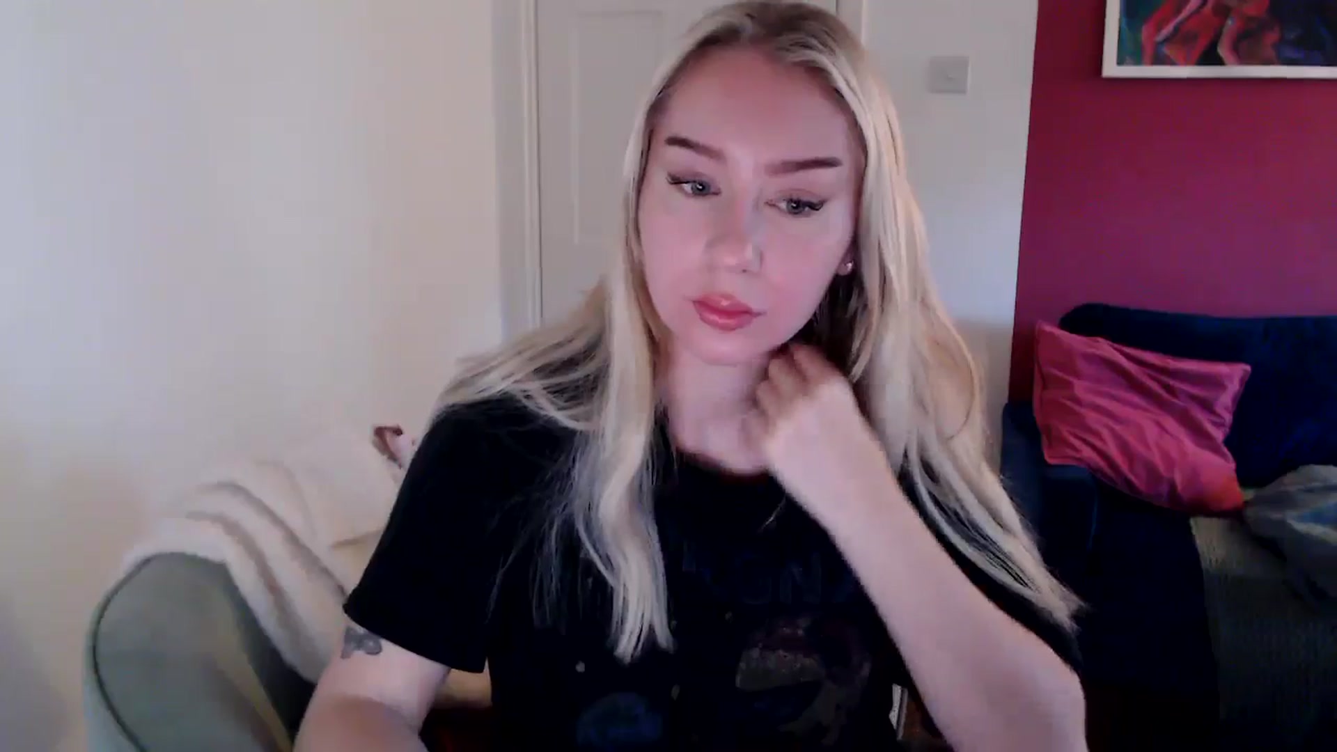 Gallery image thumbnail from PetiteAvax's myfreecams stream on, 10/28/2024, 08:29 image 8 of 20
